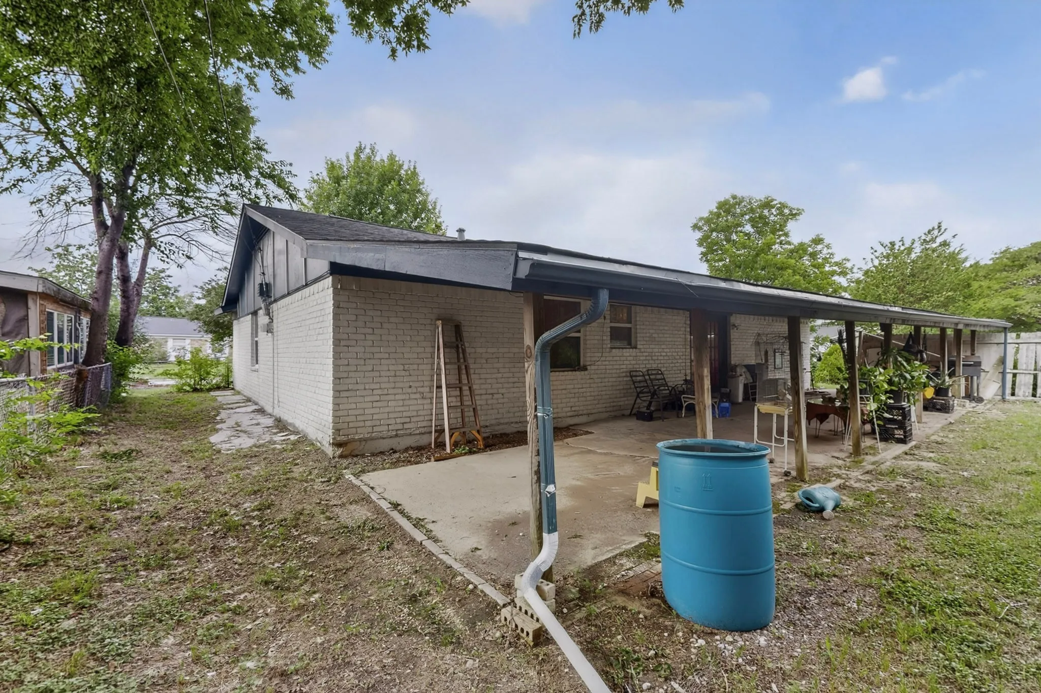 Single Family Residence For Sale in Dallas County , 12207 Queen Drive, Balch Springs, Texas 75180, 4 Bedroom, 2 Bathroom, Garage spaces, 1,612 Sqft, built in 1971, mls#21294231, Real Estate Agent in Balch Springs, Homes For Sale in Dallas county, Homes For Sale in Balch Springs, Realtor in Balch Springs Texas, Real Estate Brokerage Independent Realty Texas, Luminita Cordes Realtor