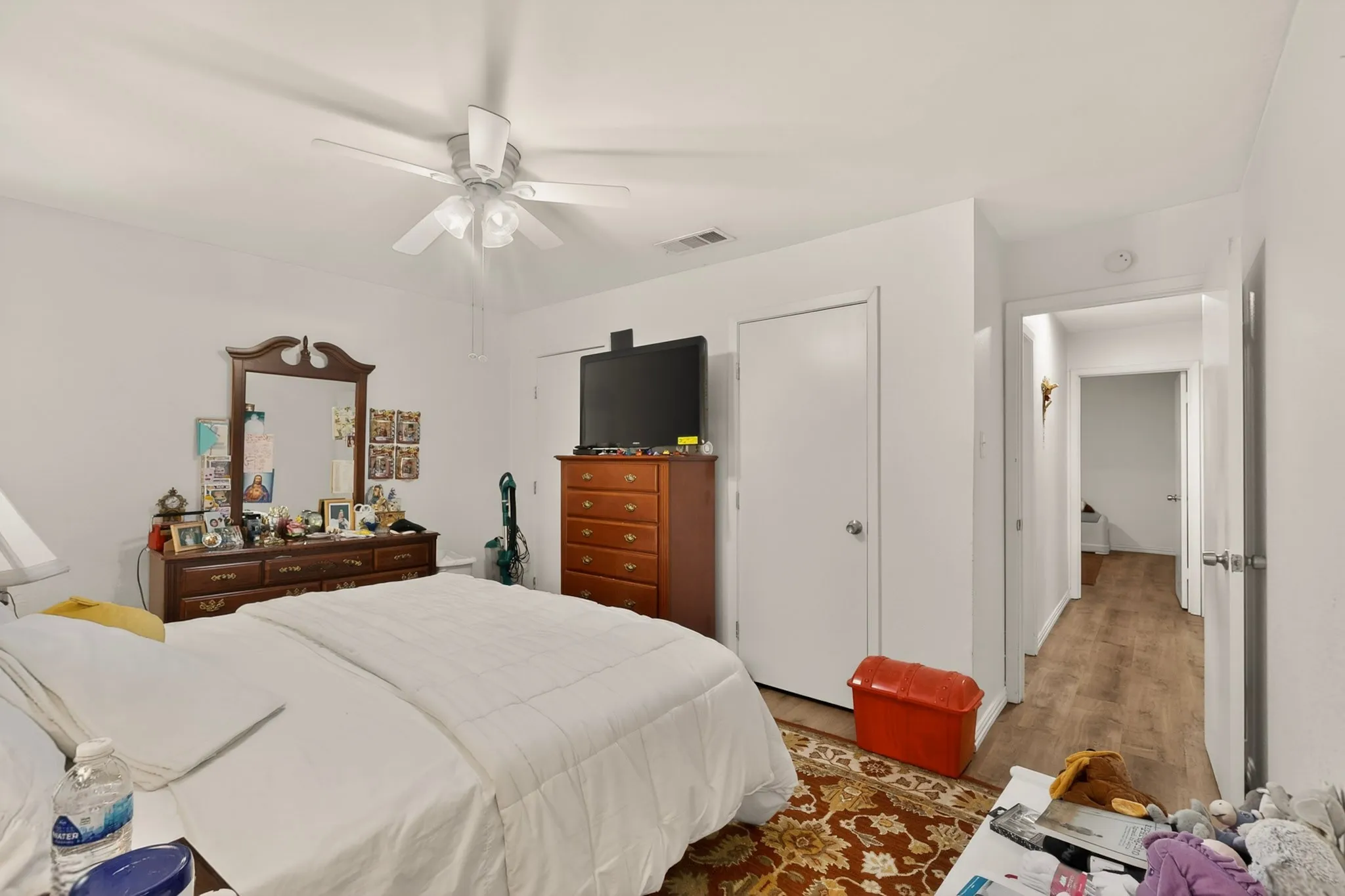 Single Family Residence For Sale in Dallas County , 12207 Queen Drive, Balch Springs, Texas 75180, 4 Bedroom, 2 Bathroom, Garage spaces, 1,612 Sqft, built in 1971, mls#21294231, Real Estate Agent in Balch Springs, Homes For Sale in Dallas county, Homes For Sale in Balch Springs, Realtor in Balch Springs Texas, Real Estate Brokerage Independent Realty Texas, Luminita Cordes Realtor