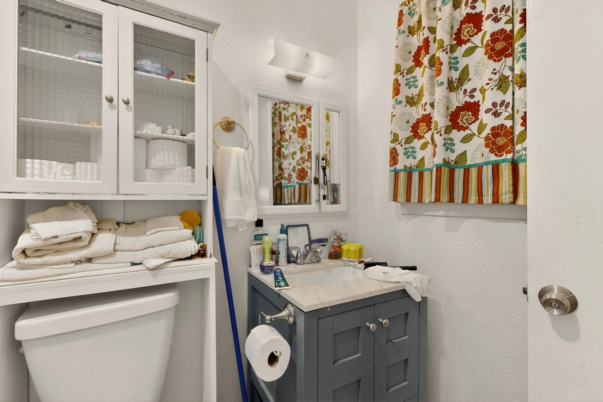 Single Family Residence For Sale in Dallas County , 12207 Queen Drive, Balch Springs, Texas 75180, 4 Bedroom, 2 Bathroom, Garage spaces, 1,612 Sqft, built in 1971, mls#21294231, Real Estate Agent in Balch Springs, Homes For Sale in Dallas county, Homes For Sale in Balch Springs, Realtor in Balch Springs Texas, Real Estate Brokerage Independent Realty Texas, Luminita Cordes Realtor