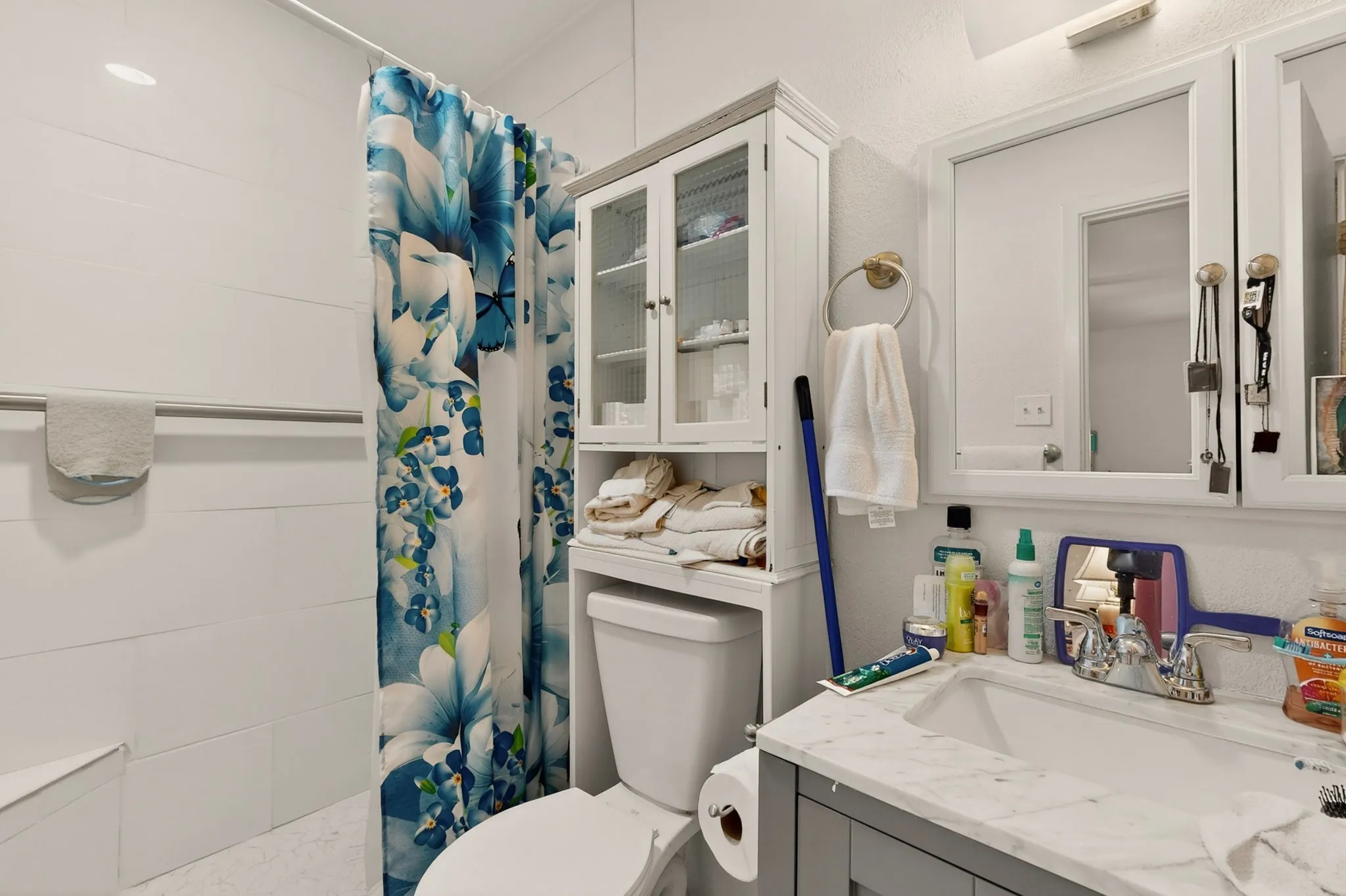 Single Family Residence For Sale in Dallas County , 12207 Queen Drive, Balch Springs, Texas 75180, 4 Bedroom, 2 Bathroom, Garage spaces, 1,612 Sqft, built in 1971, mls#21294231, Real Estate Agent in Balch Springs, Homes For Sale in Dallas county, Homes For Sale in Balch Springs, Realtor in Balch Springs Texas, Real Estate Brokerage Independent Realty Texas, Luminita Cordes Realtor