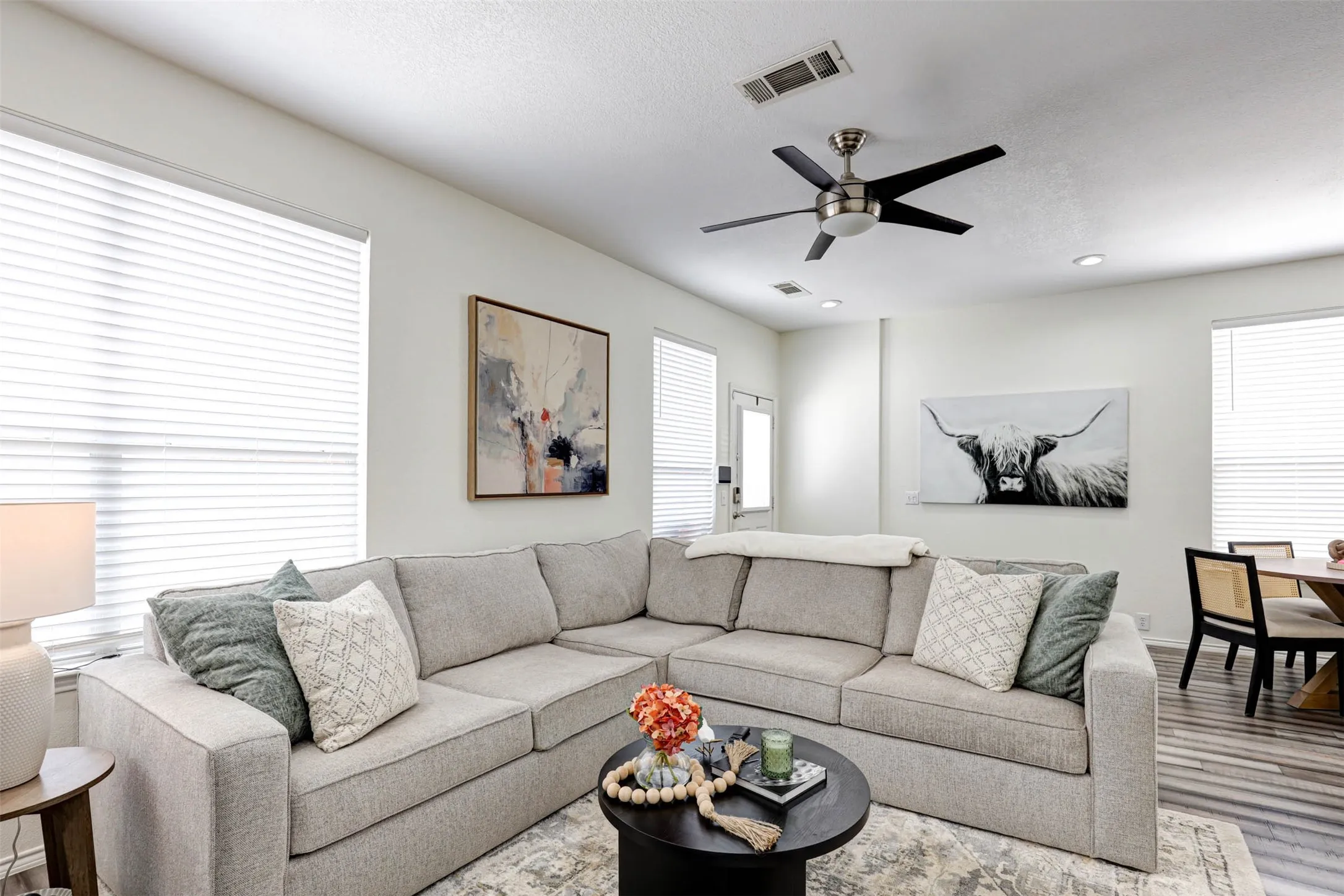 Single Family Residence For Sale in Tarrant County , 10716 Traymore Drive, Fort Worth, Texas 76244, 2 Bedroom, 3 Bathroom, 2 Garage spaces, 1,468 Sqft, built in 2006, mls#21311751, Real Estate Agent in Fort Worth, Homes For Sale in Tarrant county, Homes For Sale in Fort Worth, Realtor in Fort Worth Texas, Real Estate Brokerage Independent Realty Texas, Luminita Cordes Realtor