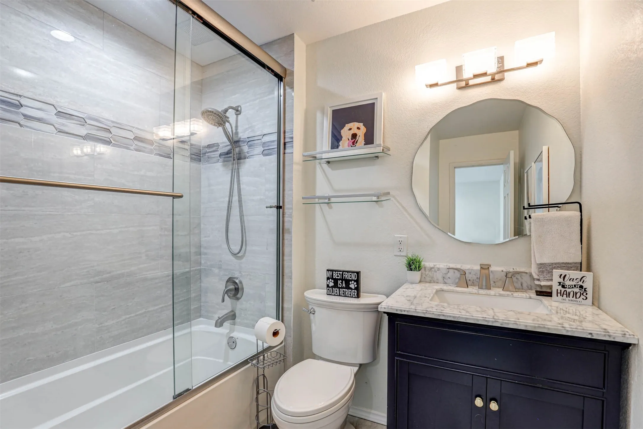 Single Family Residence For Sale in Tarrant County , 10716 Traymore Drive, Fort Worth, Texas 76244, 2 Bedroom, 3 Bathroom, 2 Garage spaces, 1,468 Sqft, built in 2006, mls#21311751, Real Estate Agent in Fort Worth, Homes For Sale in Tarrant county, Homes For Sale in Fort Worth, Realtor in Fort Worth Texas, Real Estate Brokerage Independent Realty Texas, Luminita Cordes Realtor