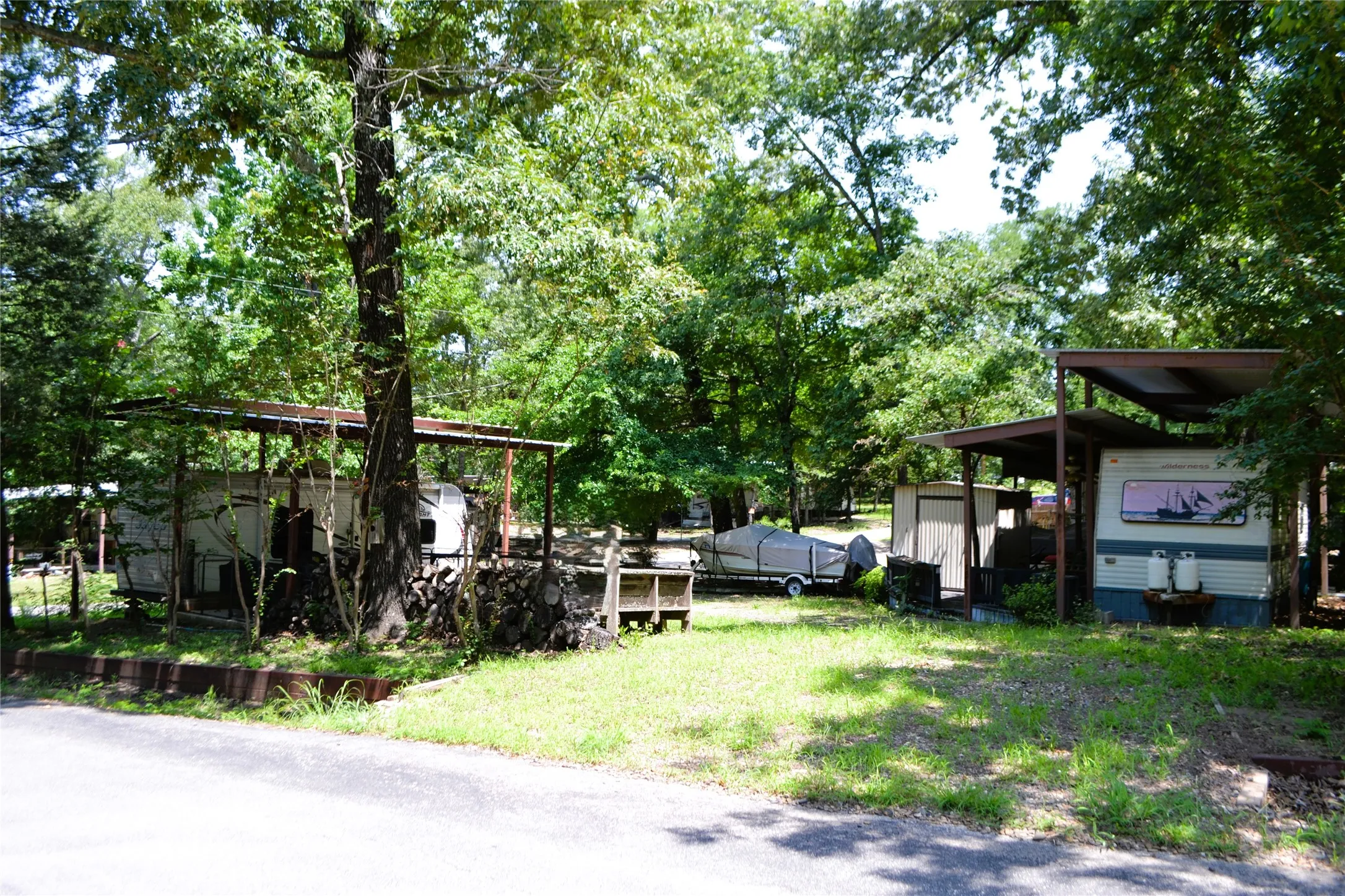 Improved Land For Sale in Wood County , Lot 785-786 Private Road 5804, Yantis, Texas 75497, 0, 0, Garage spaces, 0 Sqft, built in 0, Price $80,000, mls#21313348, Real Estate Agent in Yantis, Homes For Sale in Wood county, Homes For Sale in Yantis, Realtor in Yantis Texas, Real Estate Brokerage Independent Realty Texas, Luminita Cordes Realtor