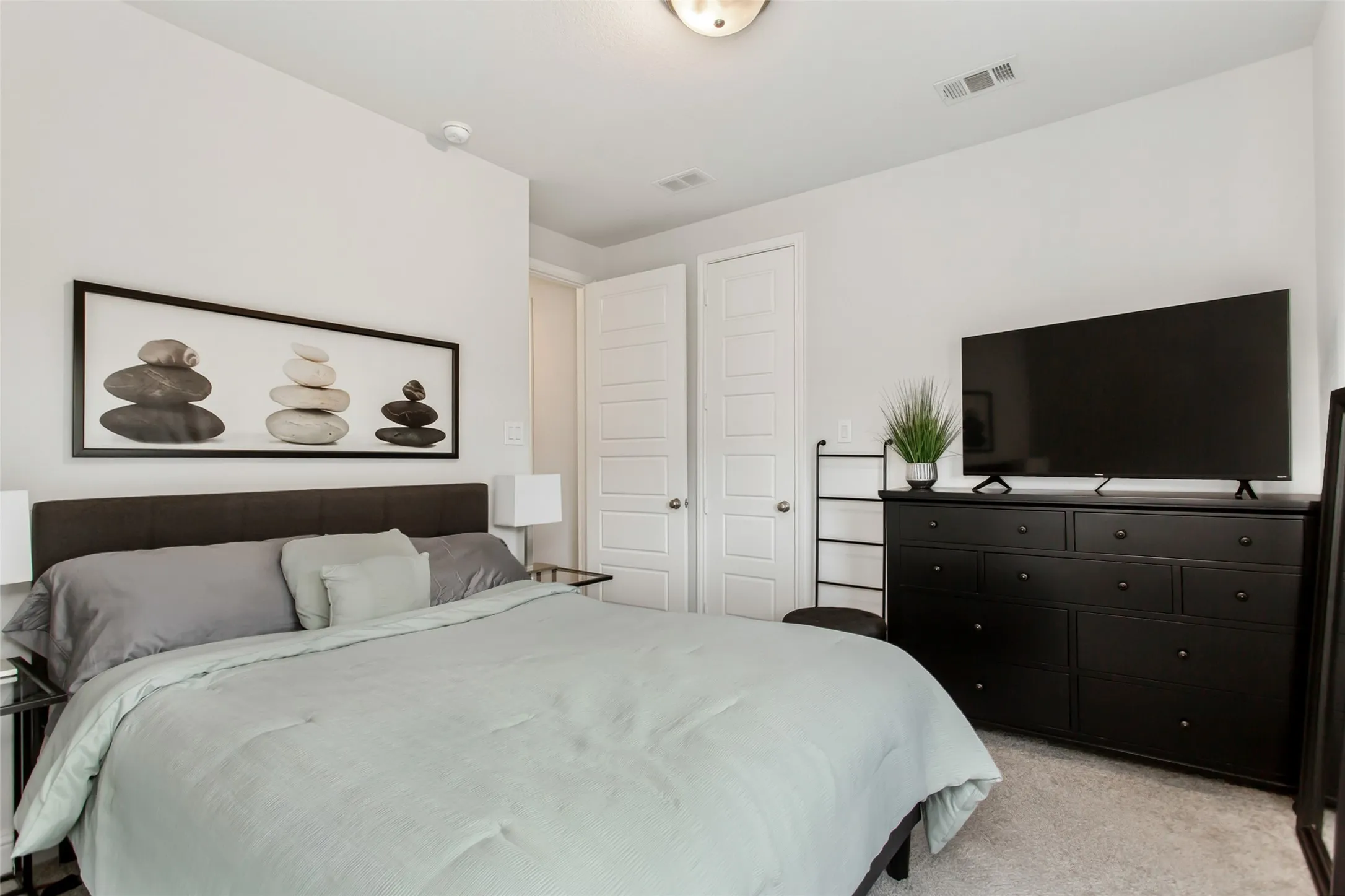 2nd downstairs bedroom