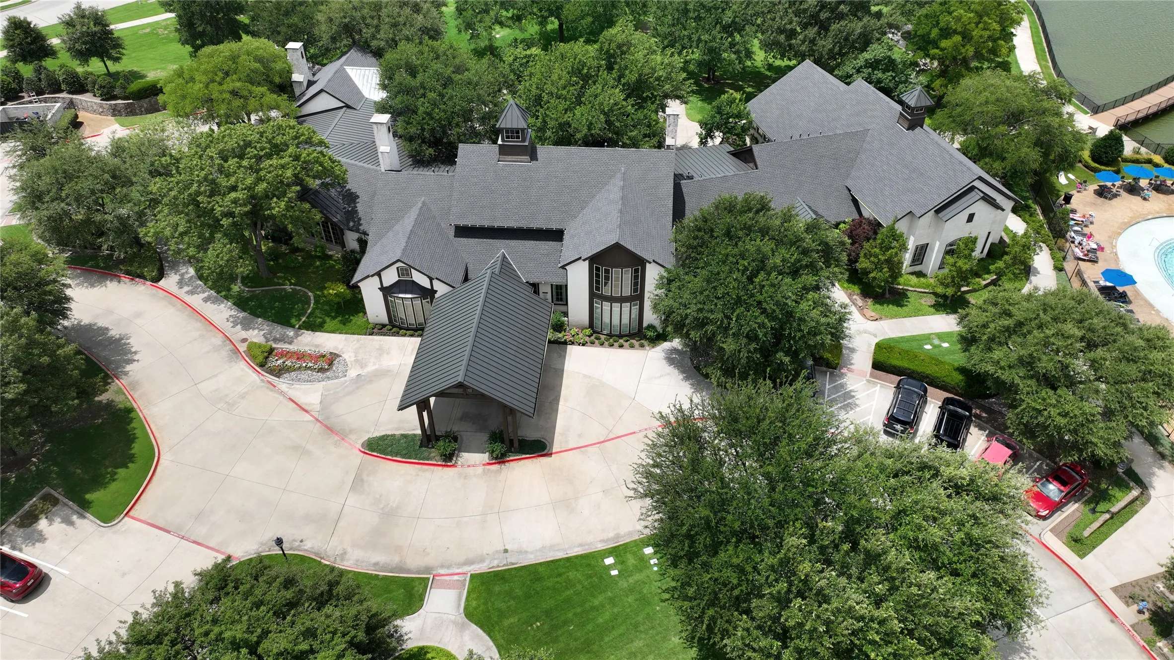 Clubhouse & Amenity Center
