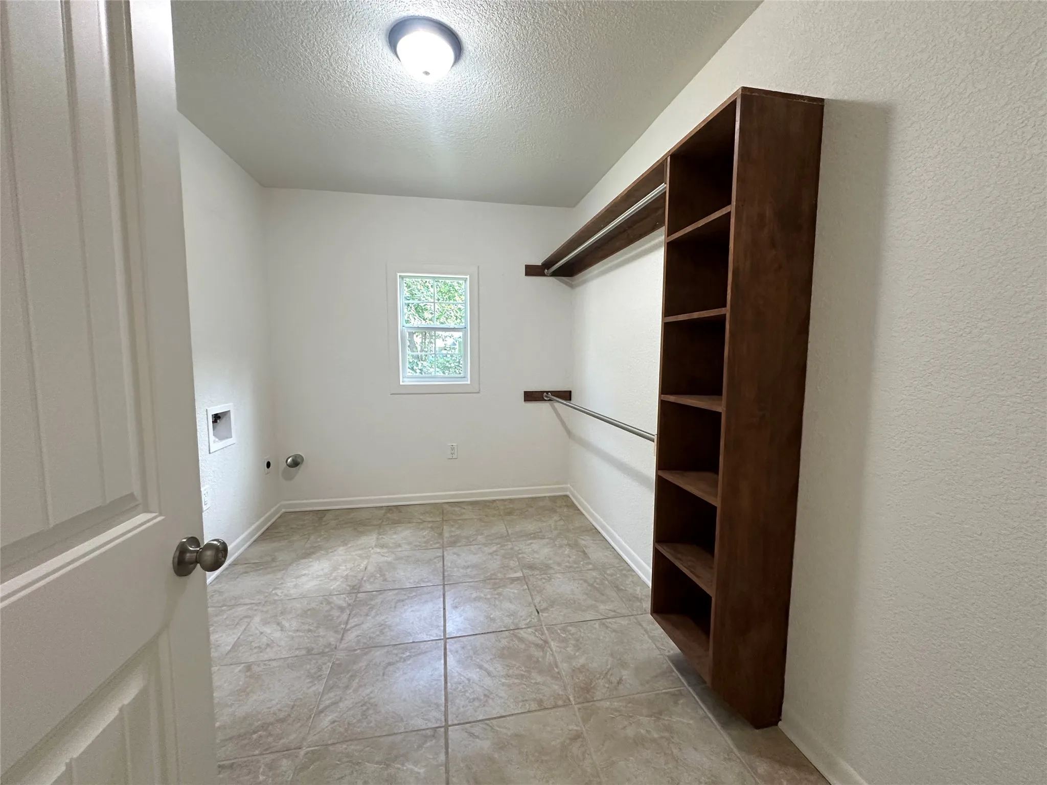 Single Family Residence For Sale in Comanche County , 1007 N Lane Street, Comanche, Texas 76442, 3 Bedroom, 2 Bathroom, Garage spaces, 1,522 Sqft, built in 1940, mls#21313451, Real Estate Agent in Comanche, Homes For Sale in Comanche county, Homes For Sale in Comanche, Realtor in Comanche Texas, Real Estate Brokerage Independent Realty Texas, Luminita Cordes Realtor