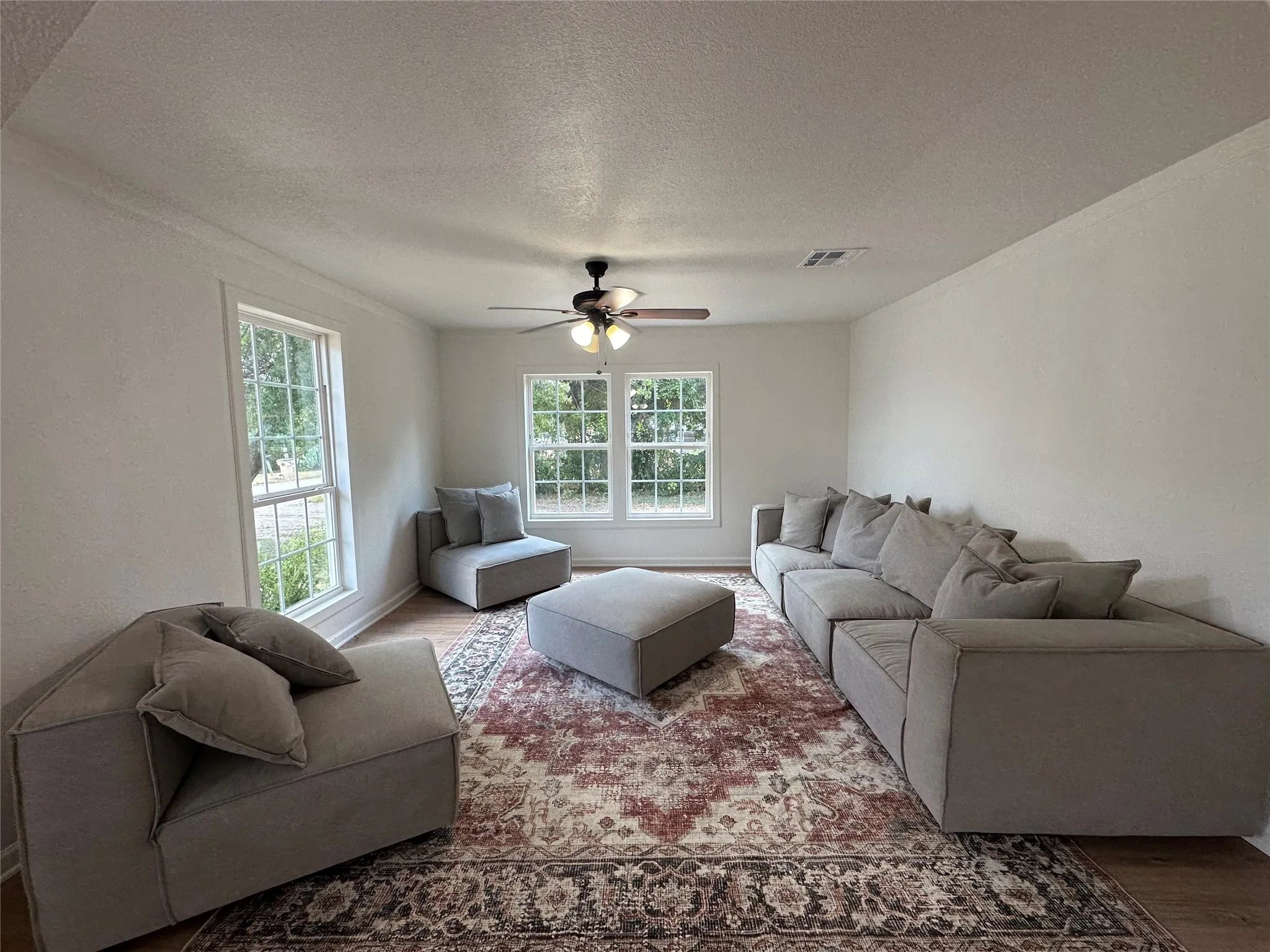 Single Family Residence For Sale in Comanche County , 1007 N Lane Street, Comanche, Texas 76442, 3 Bedroom, 2 Bathroom, Garage spaces, 1,522 Sqft, built in 1940, mls#21313451, Real Estate Agent in Comanche, Homes For Sale in Comanche county, Homes For Sale in Comanche, Realtor in Comanche Texas, Real Estate Brokerage Independent Realty Texas, Luminita Cordes Realtor