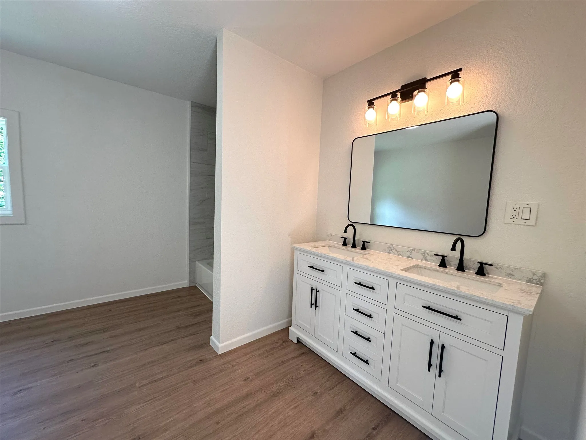 Single Family Residence For Sale in Comanche County , 1007 N Lane Street, Comanche, Texas 76442, 3 Bedroom, 2 Bathroom, Garage spaces, 1,522 Sqft, built in 1940, mls#21313451, Real Estate Agent in Comanche, Homes For Sale in Comanche county, Homes For Sale in Comanche, Realtor in Comanche Texas, Real Estate Brokerage Independent Realty Texas, Luminita Cordes Realtor