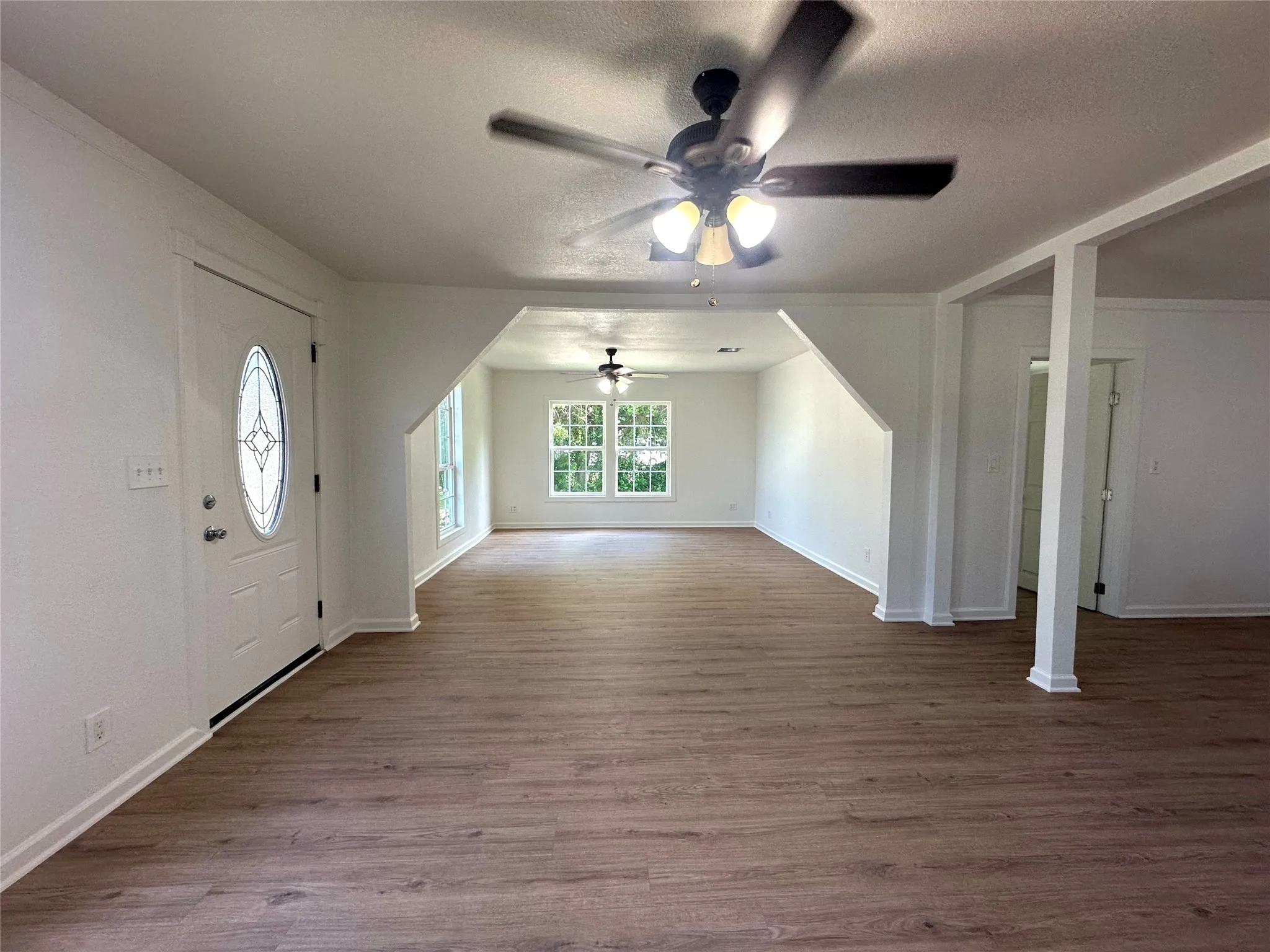 Single Family Residence For Sale in Comanche County , 1007 N Lane Street, Comanche, Texas 76442, 3 Bedroom, 2 Bathroom, Garage spaces, 1,522 Sqft, built in 1940, mls#21313451, Real Estate Agent in Comanche, Homes For Sale in Comanche county, Homes For Sale in Comanche, Realtor in Comanche Texas, Real Estate Brokerage Independent Realty Texas, Luminita Cordes Realtor