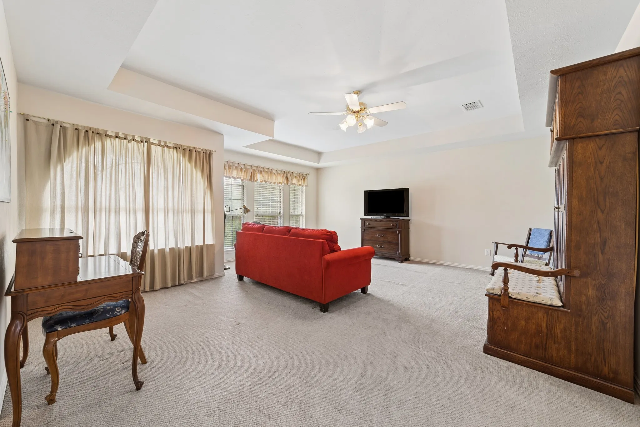 Single Family Residence For Sale in Collin County , 5208 Laser Lane, Plano, Texas 75023, 5 Bedroom, 4 Bathroom, 2 Garage spaces, 3,834 Sqft, built in 1992, mls#21280630, Real Estate Agent in Plano, Homes For Sale in Collin county, Homes For Sale in Plano, Realtor in Plano Texas, Real Estate Brokerage Independent Realty Texas, Luminita Cordes Realtor