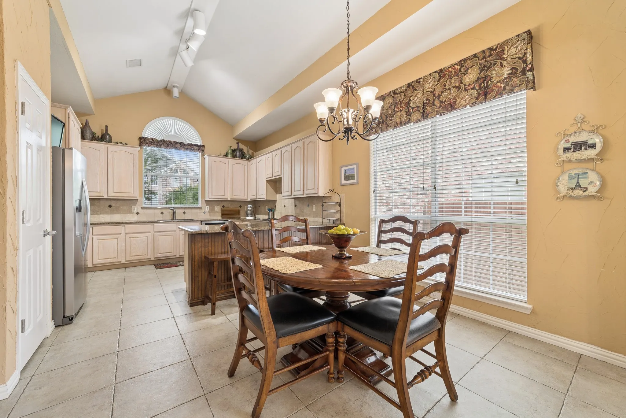 Single Family Residence For Sale in Collin County , 5208 Laser Lane, Plano, Texas 75023, 5 Bedroom, 4 Bathroom, 2 Garage spaces, 3,834 Sqft, built in 1992, mls#21280630, Real Estate Agent in Plano, Homes For Sale in Collin county, Homes For Sale in Plano, Realtor in Plano Texas, Real Estate Brokerage Independent Realty Texas, Luminita Cordes Realtor