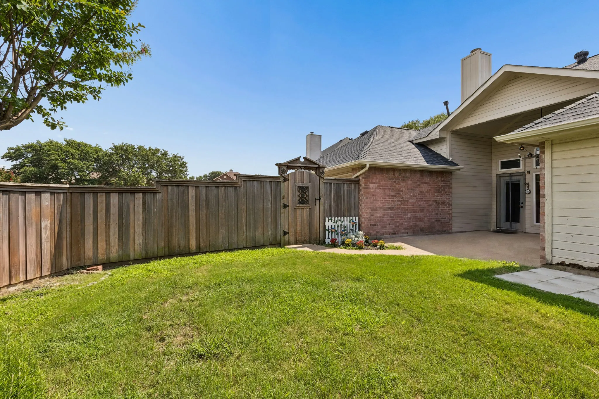 Single Family Residence For Sale in Collin County , 607 Grimsworth Court, Allen, Texas 75002, 4 Bedroom, 2 Bathroom, 2 Garage spaces, 2,175 Sqft, built in 1994, mls#21310920, Real Estate Agent in Allen, Homes For Sale in Collin county, Homes For Sale in Allen, Realtor in Allen Texas, Real Estate Brokerage Independent Realty Texas, Luminita Cordes Realtor