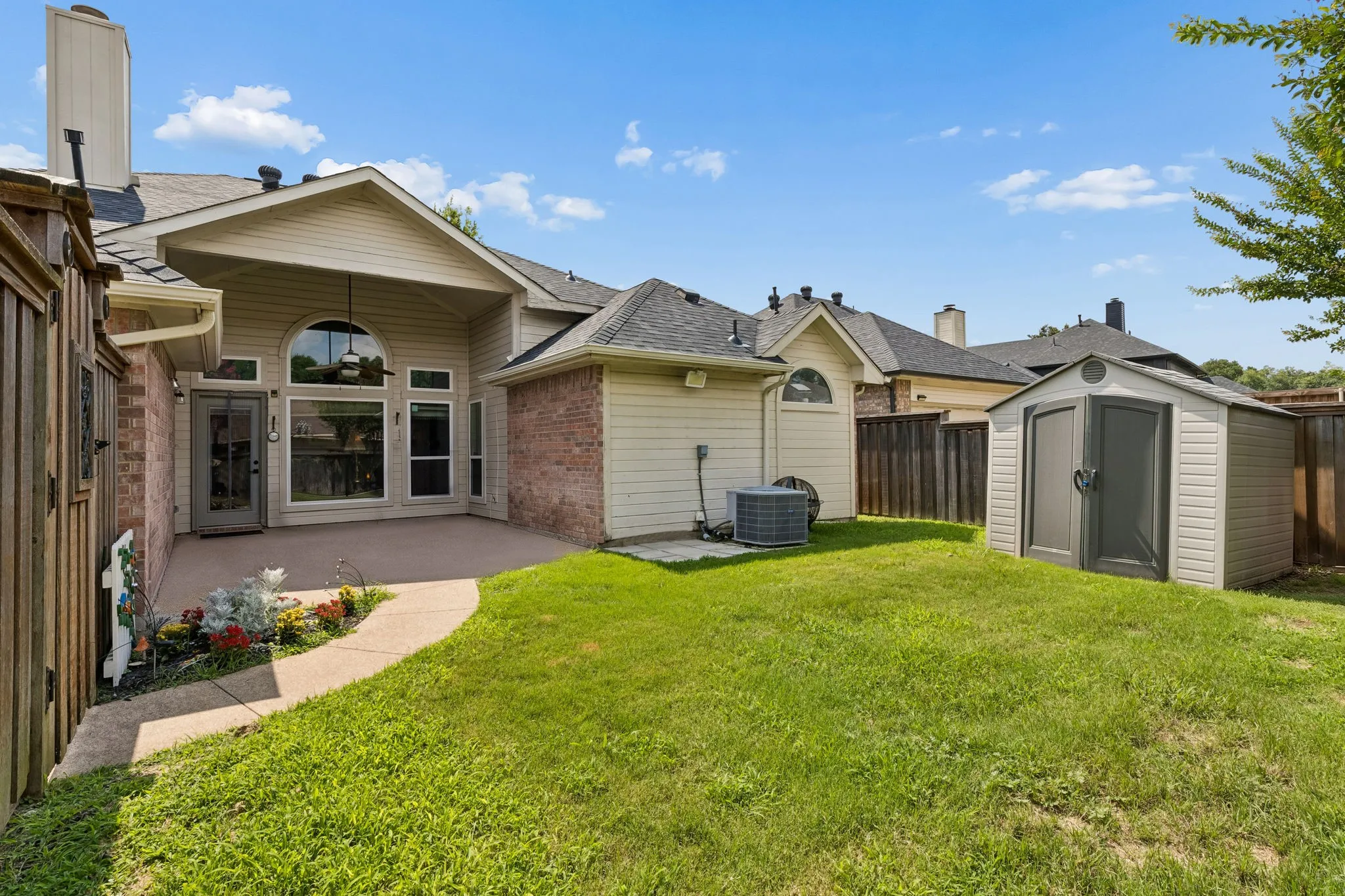 Single Family Residence For Sale in Collin County , 607 Grimsworth Court, Allen, Texas 75002, 4 Bedroom, 2 Bathroom, 2 Garage spaces, 2,175 Sqft, built in 1994, mls#21310920, Real Estate Agent in Allen, Homes For Sale in Collin county, Homes For Sale in Allen, Realtor in Allen Texas, Real Estate Brokerage Independent Realty Texas, Luminita Cordes Realtor