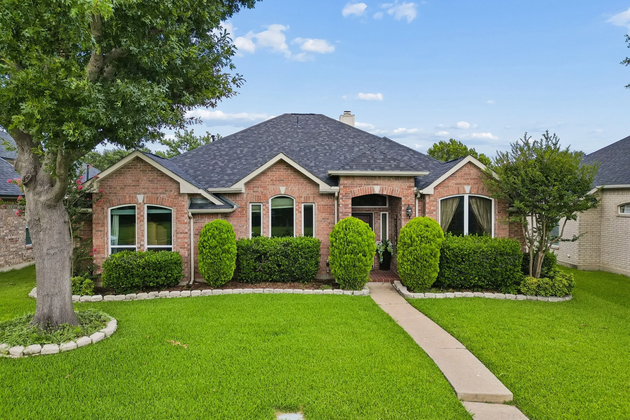 Single Family Residence For Sale in Collin County , 607 Grimsworth Court, Allen, Texas 75002, 4 Bedroom, 2 Bathroom, 2 Garage spaces, 2,175 Sqft, built in 1994, mls#21310920, Real Estate Agent in Allen, Homes For Sale in Collin county, Homes For Sale in Allen, Realtor in Allen Texas, Real Estate Brokerage Independent Realty Texas, Luminita Cordes Realtor