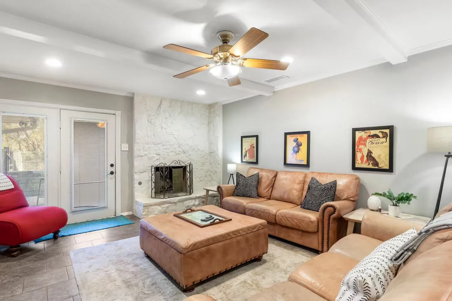 Single Family Residence For Sale in Dallas County , 1706 Esquire Place, Grand Prairie, Texas 75050, 3 Bedroom, 2 Bathroom, 2 Garage spaces, 1,694 Sqft, built in 1965, mls#21312600, Real Estate Agent in Grand Prairie, Homes For Sale in Dallas county, Homes For Sale in Grand Prairie, Realtor in Grand Prairie Texas, Real Estate Brokerage Independent Realty Texas, Luminita Cordes Realtor
