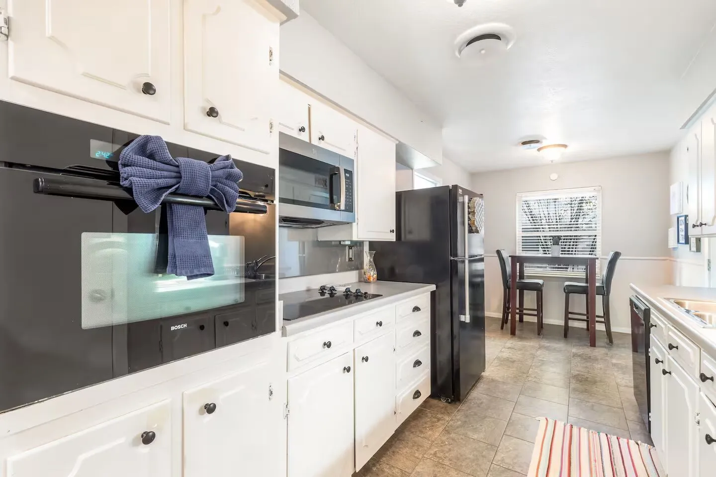 Single Family Residence For Sale in Dallas County , 1706 Esquire Place, Grand Prairie, Texas 75050, 3 Bedroom, 2 Bathroom, 2 Garage spaces, 1,694 Sqft, built in 1965, mls#21312600, Real Estate Agent in Grand Prairie, Homes For Sale in Dallas county, Homes For Sale in Grand Prairie, Realtor in Grand Prairie Texas, Real Estate Brokerage Independent Realty Texas, Luminita Cordes Realtor