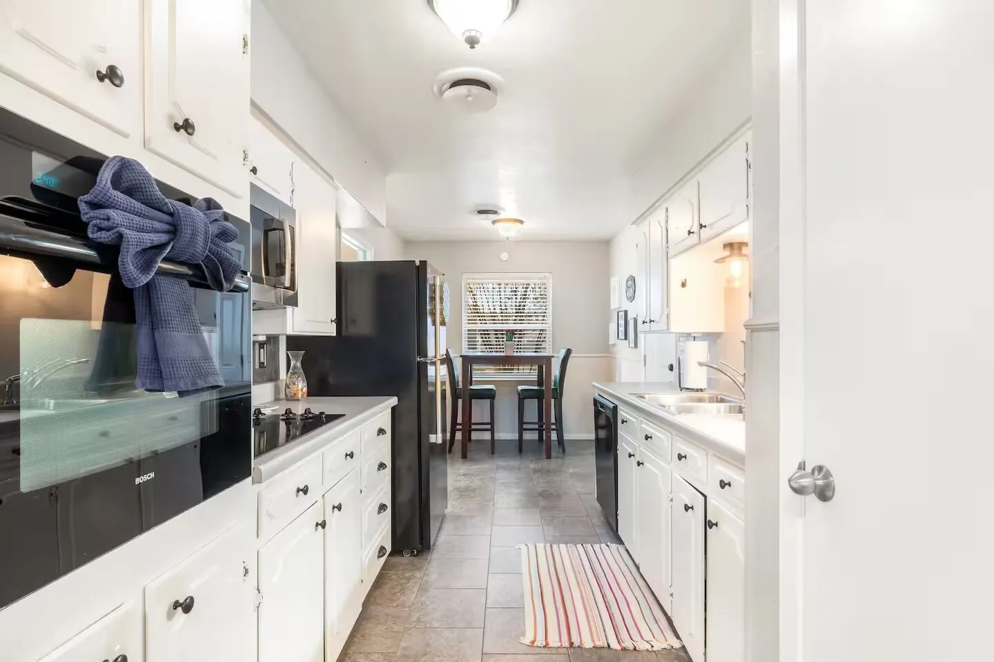 Single Family Residence For Sale in Dallas County , 1706 Esquire Place, Grand Prairie, Texas 75050, 3 Bedroom, 2 Bathroom, 2 Garage spaces, 1,694 Sqft, built in 1965, mls#21312600, Real Estate Agent in Grand Prairie, Homes For Sale in Dallas county, Homes For Sale in Grand Prairie, Realtor in Grand Prairie Texas, Real Estate Brokerage Independent Realty Texas, Luminita Cordes Realtor