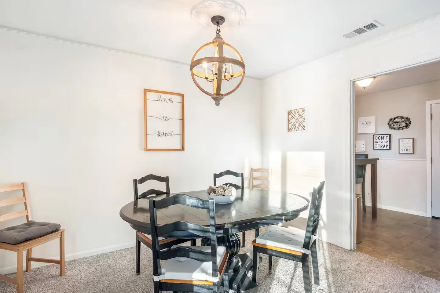 Single Family Residence For Sale in Dallas County , 1706 Esquire Place, Grand Prairie, Texas 75050, 3 Bedroom, 2 Bathroom, 2 Garage spaces, 1,694 Sqft, built in 1965, mls#21312600, Real Estate Agent in Grand Prairie, Homes For Sale in Dallas county, Homes For Sale in Grand Prairie, Realtor in Grand Prairie Texas, Real Estate Brokerage Independent Realty Texas, Luminita Cordes Realtor