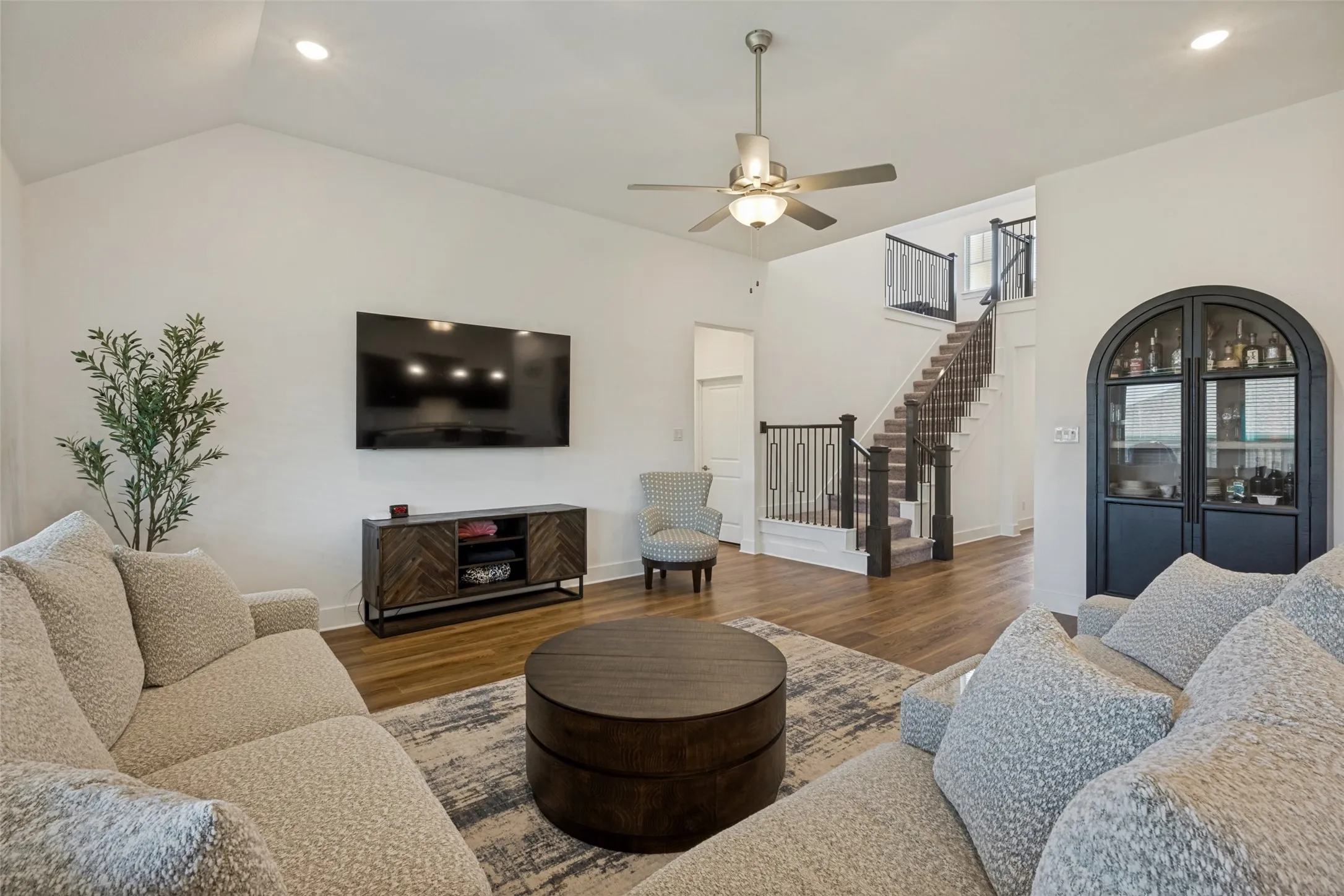 Single Family Residence For Sale in Denton County , 136 Nora Lane, Hickory Creek, Texas 75065, 5 Bedroom, 3 Bathroom, 2 Garage spaces, 3,228 Sqft, built in 2023, mls#21313478, Real Estate Agent in Hickory Creek, Homes For Sale in Denton county, Homes For Sale in Hickory Creek, Realtor in Hickory Creek Texas, Real Estate Brokerage Independent Realty Texas, Luminita Cordes Realtor