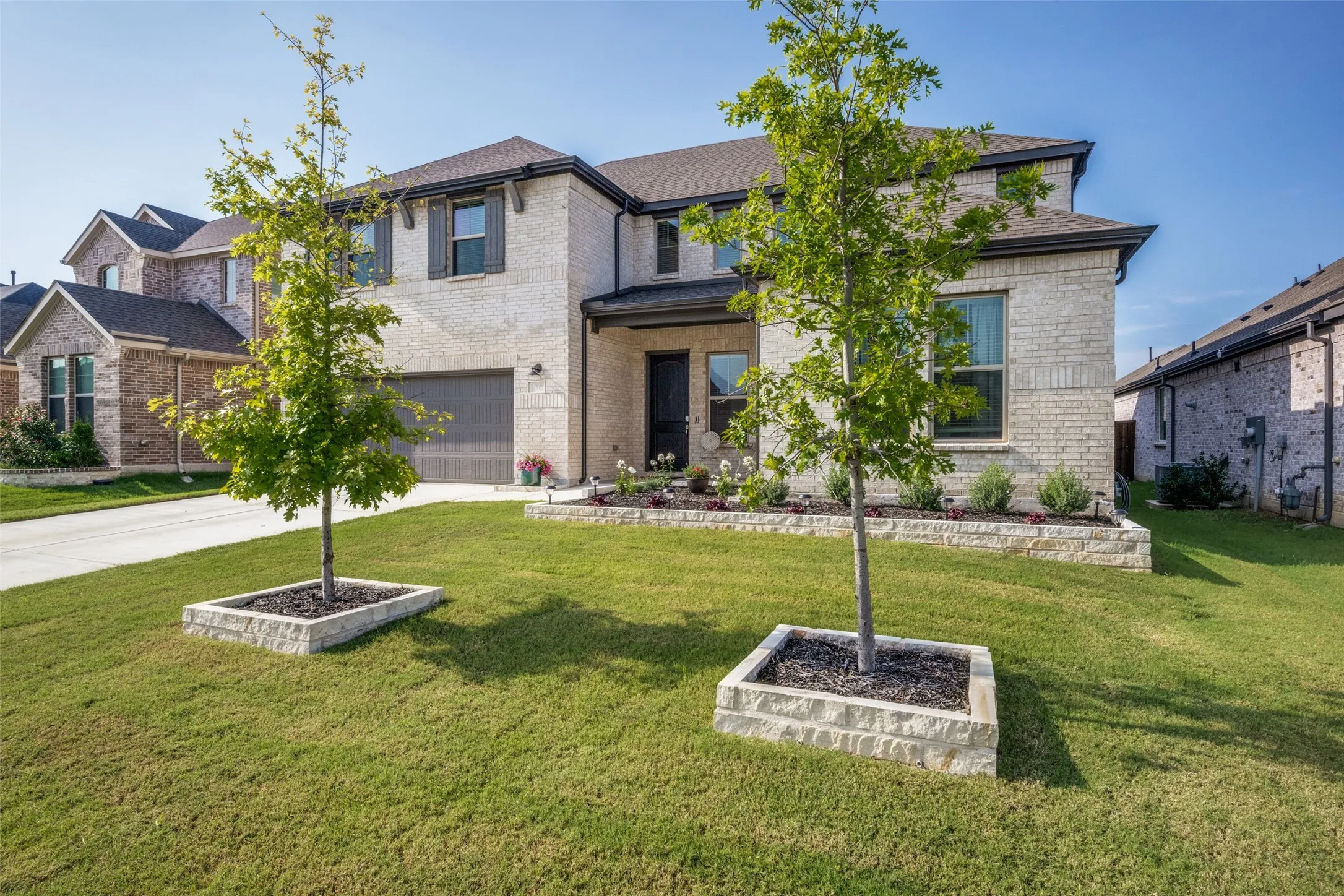 Single Family Residence For Sale in Denton County , 136 Nora Lane, Hickory Creek, Texas 75065, 5 Bedroom, 3 Bathroom, 2 Garage spaces, 3,228 Sqft, built in 2023, mls#21313478, Real Estate Agent in Hickory Creek, Homes For Sale in Denton county, Homes For Sale in Hickory Creek, Realtor in Hickory Creek Texas, Real Estate Brokerage Independent Realty Texas, Luminita Cordes Realtor