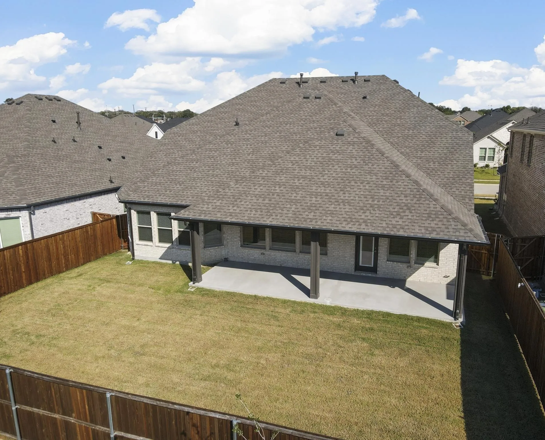 Single Family Residence For Sale in Denton County , 136 Nora Lane, Hickory Creek, Texas 75065, 5 Bedroom, 3 Bathroom, 2 Garage spaces, 3,228 Sqft, built in 2023, mls#21313478, Real Estate Agent in Hickory Creek, Homes For Sale in Denton county, Homes For Sale in Hickory Creek, Realtor in Hickory Creek Texas, Real Estate Brokerage Independent Realty Texas, Luminita Cordes Realtor