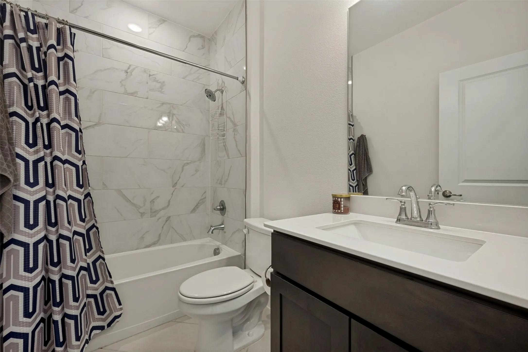 Single Family Residence For Sale in Denton County , 136 Nora Lane, Hickory Creek, Texas 75065, 5 Bedroom, 3 Bathroom, 2 Garage spaces, 3,228 Sqft, built in 2023, mls#21313478, Real Estate Agent in Hickory Creek, Homes For Sale in Denton county, Homes For Sale in Hickory Creek, Realtor in Hickory Creek Texas, Real Estate Brokerage Independent Realty Texas, Luminita Cordes Realtor