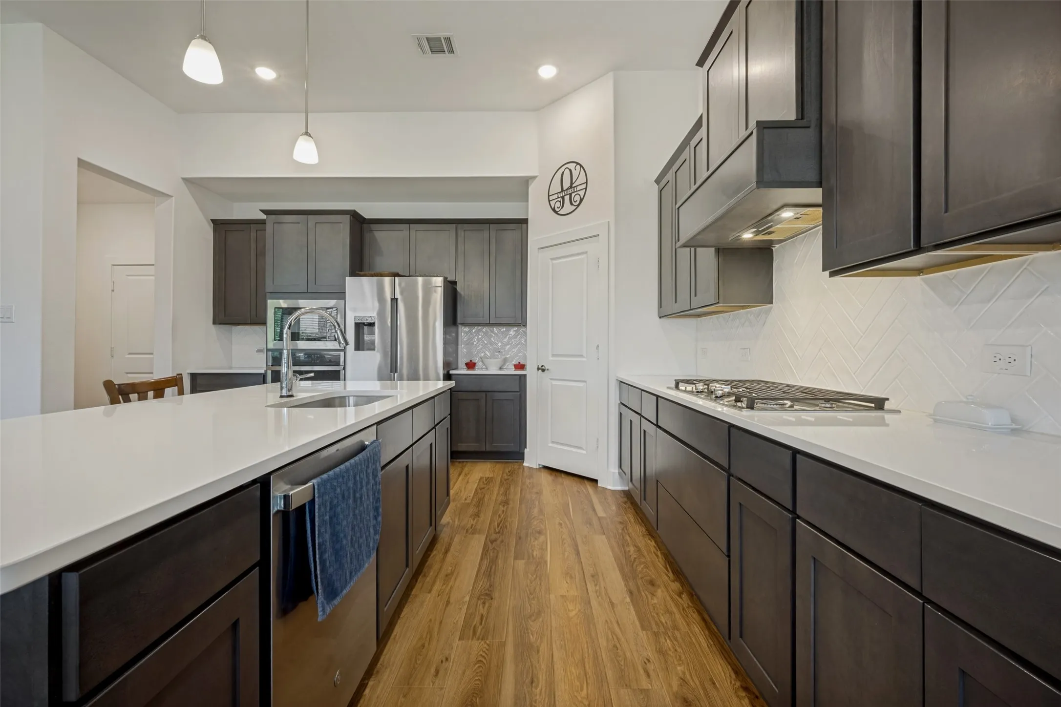 Single Family Residence For Sale in Denton County , 136 Nora Lane, Hickory Creek, Texas 75065, 5 Bedroom, 3 Bathroom, 2 Garage spaces, 3,228 Sqft, built in 2023, mls#21313478, Real Estate Agent in Hickory Creek, Homes For Sale in Denton county, Homes For Sale in Hickory Creek, Realtor in Hickory Creek Texas, Real Estate Brokerage Independent Realty Texas, Luminita Cordes Realtor
