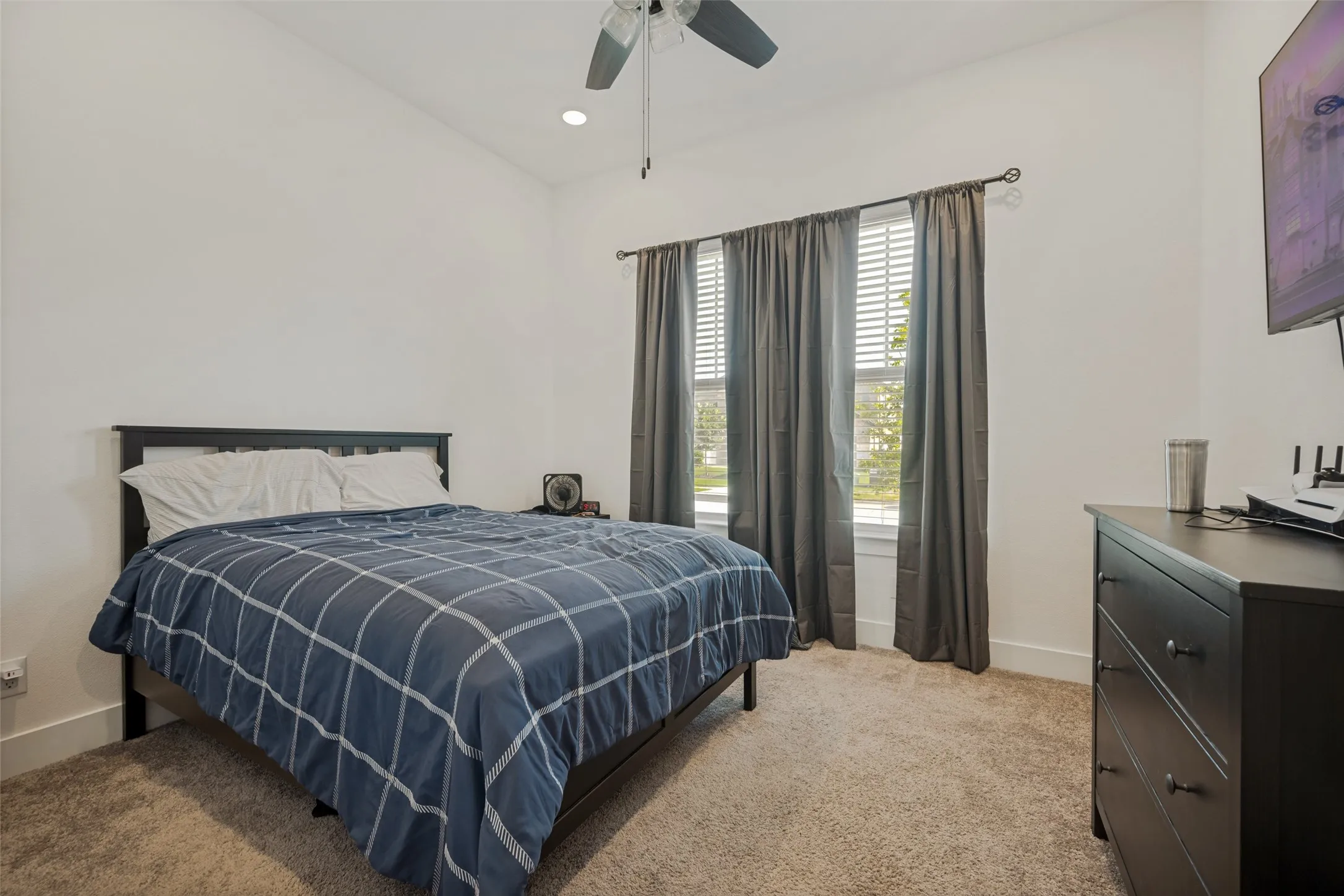 Single Family Residence For Sale in Denton County , 136 Nora Lane, Hickory Creek, Texas 75065, 5 Bedroom, 3 Bathroom, 2 Garage spaces, 3,228 Sqft, built in 2023, mls#21313478, Real Estate Agent in Hickory Creek, Homes For Sale in Denton county, Homes For Sale in Hickory Creek, Realtor in Hickory Creek Texas, Real Estate Brokerage Independent Realty Texas, Luminita Cordes Realtor