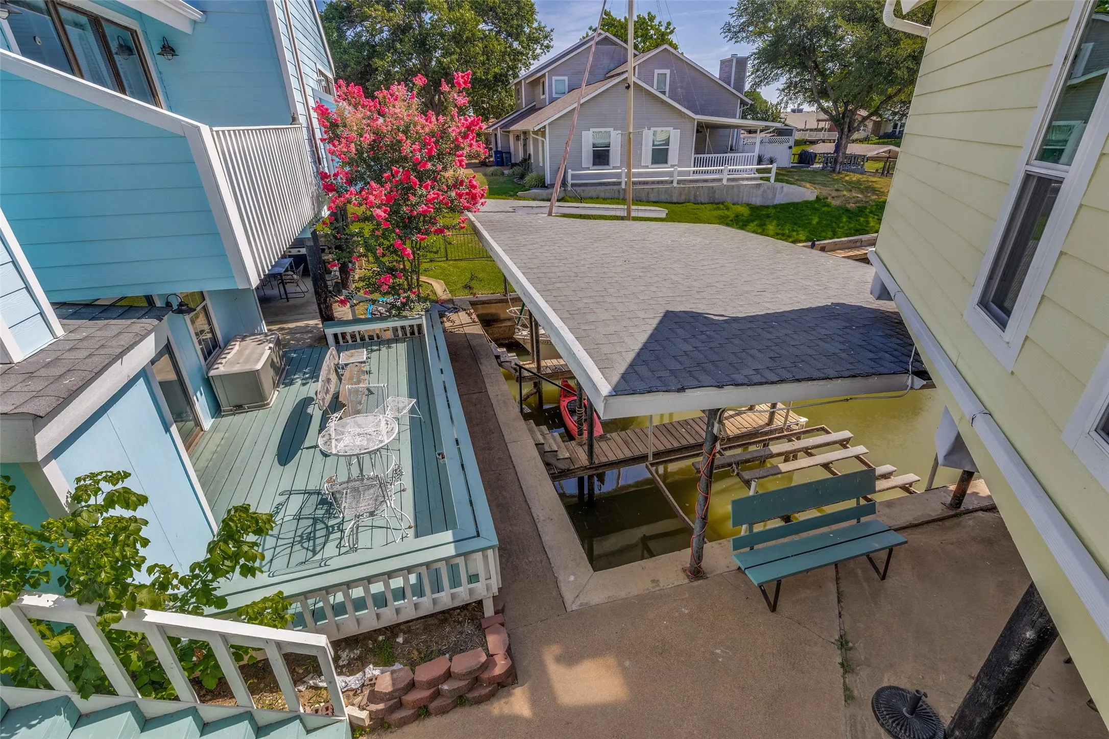 Condominium For Sale in Tarrant County , 676 Harbor Drive, Azle, Texas 76020, 4 Bedroom, 3 Bathroom, Garage spaces, 1,884 Sqft, built in 1986, mls#21313487, Real Estate Agent in Azle, Homes For Sale in Tarrant county, Homes For Sale in Azle, Realtor in Azle Texas, Real Estate Brokerage Independent Realty Texas, Luminita Cordes Realtor