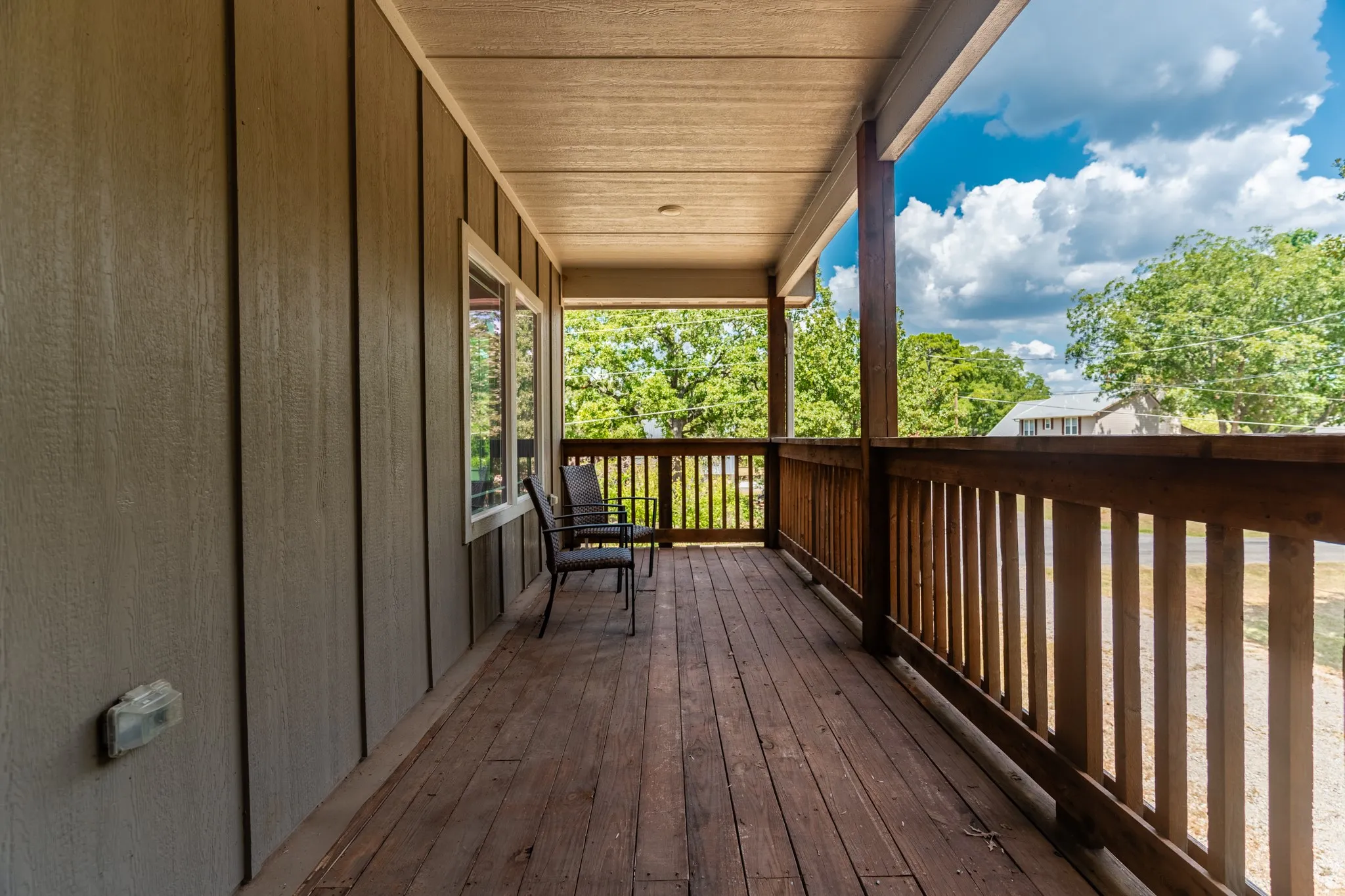 Single Family Residence For Sale in Grayson County , 32 Coffee Circle, Pottsboro, Texas 75076, 3 Bedroom, 3 Bathroom, 1 Garage spaces, 2,166 Sqft, built in 2017, mls#21313493, Real Estate Agent in Pottsboro, Homes For Sale in Grayson county, Homes For Sale in Pottsboro, Realtor in Pottsboro Texas, Real Estate Brokerage Independent Realty Texas, Luminita Cordes Realtor