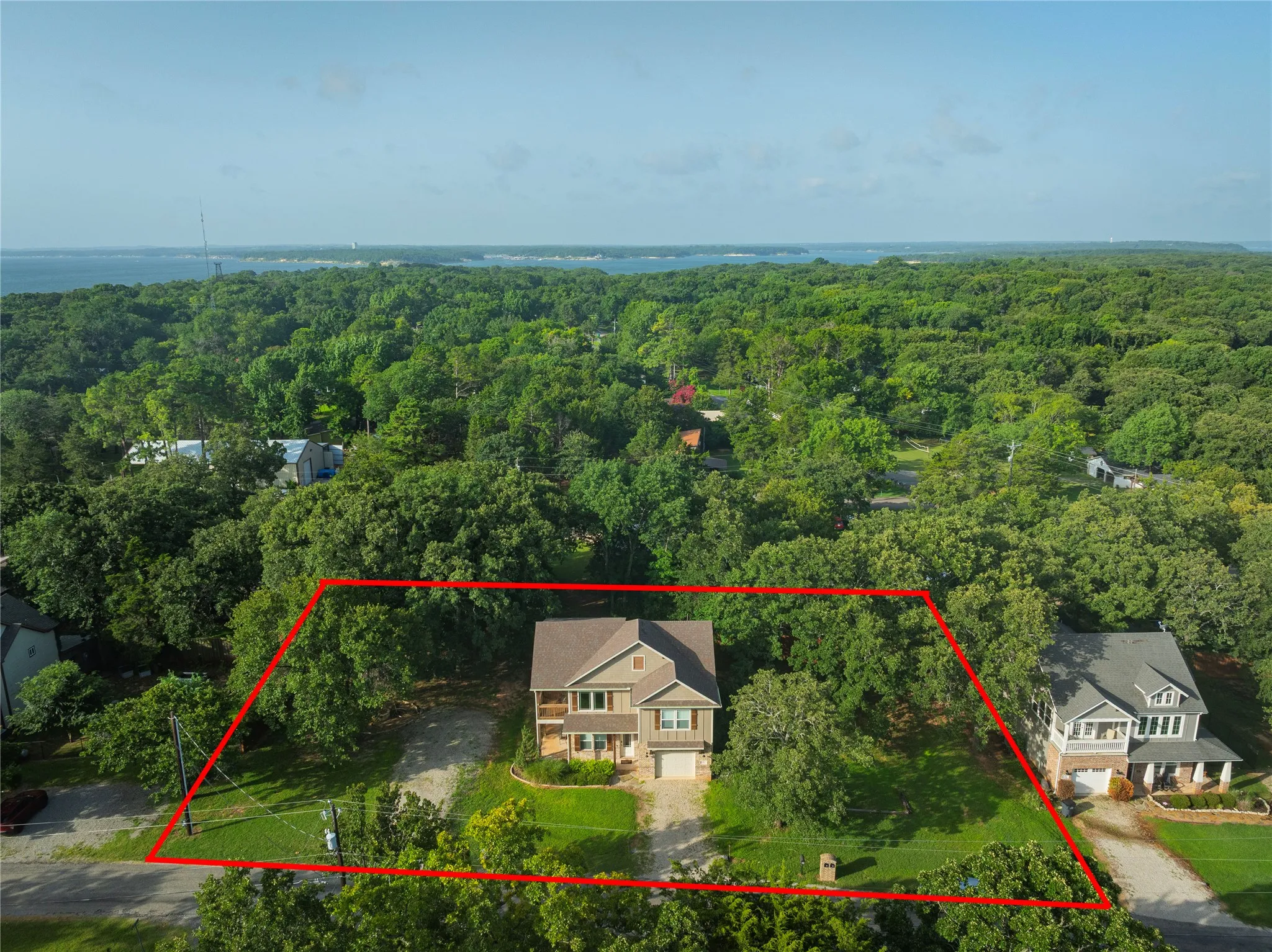 Single Family Residence For Sale in Grayson County , 32 Coffee Circle, Pottsboro, Texas 75076, 3 Bedroom, 3 Bathroom, 1 Garage spaces, 2,166 Sqft, built in 2017, mls#21313493, Real Estate Agent in Pottsboro, Homes For Sale in Grayson county, Homes For Sale in Pottsboro, Realtor in Pottsboro Texas, Real Estate Brokerage Independent Realty Texas, Luminita Cordes Realtor