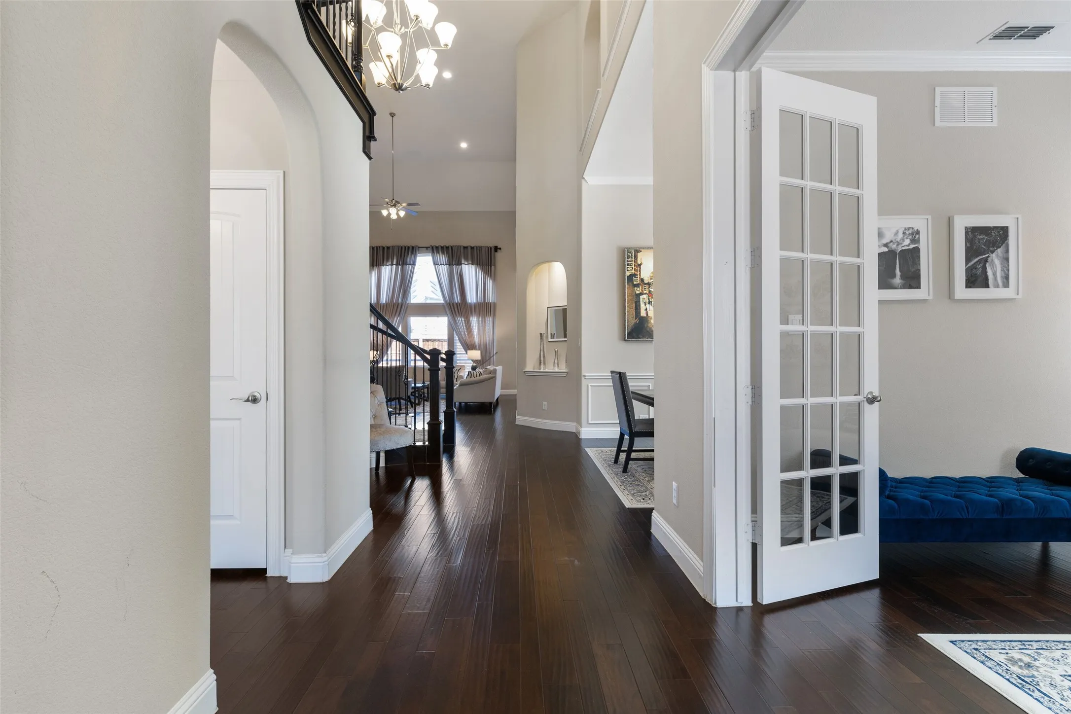 Single Family Residence For Sale in Collin County , 13500 Mardi Gras Lane, Frisco, Texas 75035, 5 Bedroom, 5 Bathroom, 3 Garage spaces, 4,438 Sqft, built in 2014, mls#21310600, Real Estate Agent in Frisco, Homes For Sale in Collin county, Homes For Sale in Frisco, Realtor in Frisco Texas, Real Estate Brokerage Independent Realty Texas, Luminita Cordes Realtor