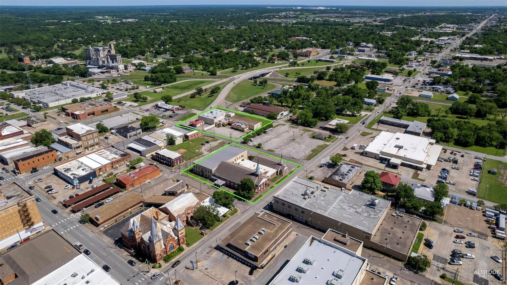Industrial For Rent in Hunt County , 2615 Crockett Street, Greenville, Texas 75401, 0, 0, Garage spaces, 0 Sqft, built in 1960, mls#21313499, Real Estate Agent in Greenville, Homes For Rent in Hunt county, Homes For Rent in Greenville, Realtor in Greenville Texas, Real Estate Brokerage Independent Realty Texas, Luminita Cordes Realtor