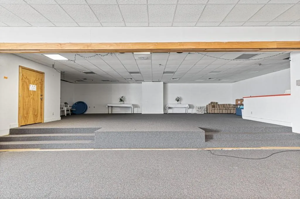 Industrial For Rent in Hunt County , 2615 Crockett Street, Greenville, Texas 75401, 0, 0, Garage spaces, 0 Sqft, built in 1960, mls#21313499, Real Estate Agent in Greenville, Homes For Rent in Hunt county, Homes For Rent in Greenville, Realtor in Greenville Texas, Real Estate Brokerage Independent Realty Texas, Luminita Cordes Realtor
