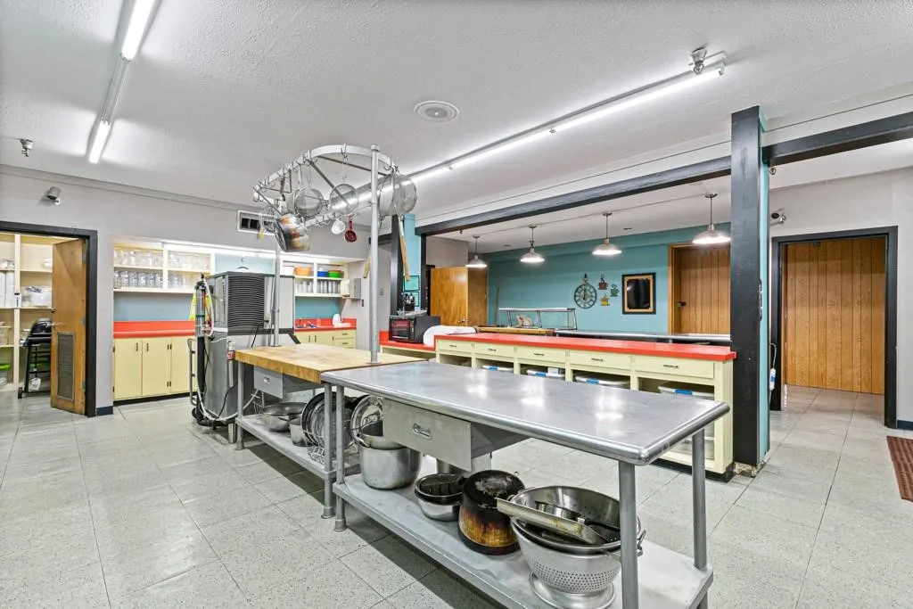 Industrial For Rent in Hunt County , 2615 Crockett Street, Greenville, Texas 75401, 0, 0, Garage spaces, 0 Sqft, built in 1960, mls#21313499, Real Estate Agent in Greenville, Homes For Rent in Hunt county, Homes For Rent in Greenville, Realtor in Greenville Texas, Real Estate Brokerage Independent Realty Texas, Luminita Cordes Realtor