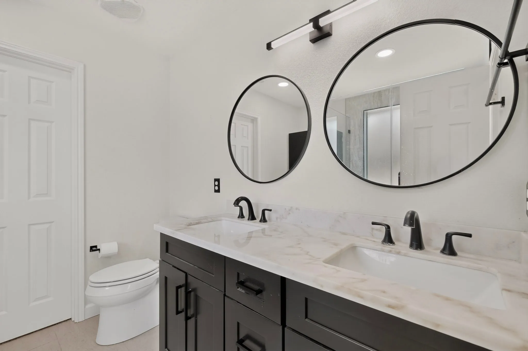 Single Family Residence For Sale in Kaufman County , 1011 Castroville Drive, Forney, Texas 75126, 4 Bedroom, 3 Bathroom, 3 Garage spaces, 3,320 Sqft, built in 2007, mls#21312505, Real Estate Agent in Forney, Homes For Sale in Kaufman county, Homes For Sale in Forney, Realtor in Forney Texas, Real Estate Brokerage Independent Realty Texas, Luminita Cordes Realtor
