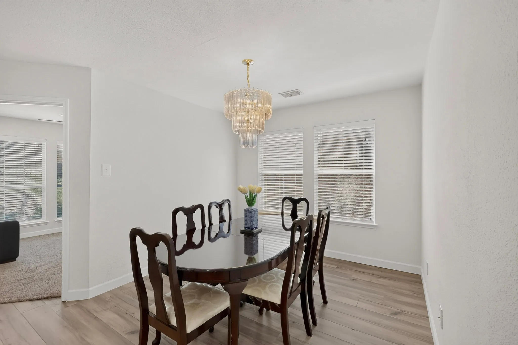 Single Family Residence For Sale in Kaufman County , 1011 Castroville Drive, Forney, Texas 75126, 4 Bedroom, 3 Bathroom, 3 Garage spaces, 3,320 Sqft, built in 2007, mls#21312505, Real Estate Agent in Forney, Homes For Sale in Kaufman county, Homes For Sale in Forney, Realtor in Forney Texas, Real Estate Brokerage Independent Realty Texas, Luminita Cordes Realtor