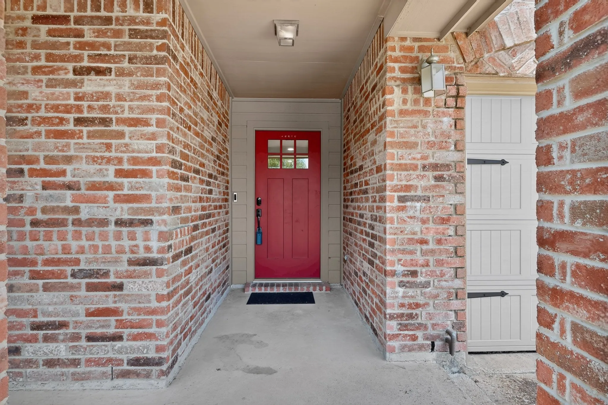 Single Family Residence For Sale in Kaufman County , 1011 Castroville Drive, Forney, Texas 75126, 4 Bedroom, 3 Bathroom, 3 Garage spaces, 3,320 Sqft, built in 2007, mls#21312505, Real Estate Agent in Forney, Homes For Sale in Kaufman county, Homes For Sale in Forney, Realtor in Forney Texas, Real Estate Brokerage Independent Realty Texas, Luminita Cordes Realtor