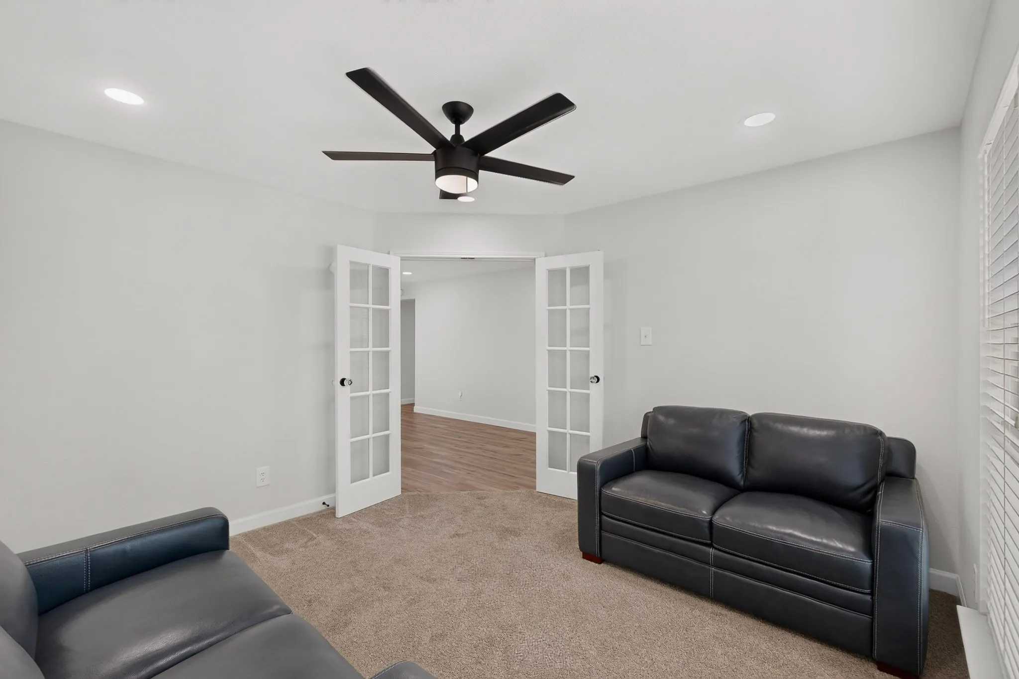 Single Family Residence For Sale in Kaufman County , 1011 Castroville Drive, Forney, Texas 75126, 4 Bedroom, 3 Bathroom, 3 Garage spaces, 3,320 Sqft, built in 2007, mls#21312505, Real Estate Agent in Forney, Homes For Sale in Kaufman county, Homes For Sale in Forney, Realtor in Forney Texas, Real Estate Brokerage Independent Realty Texas, Luminita Cordes Realtor