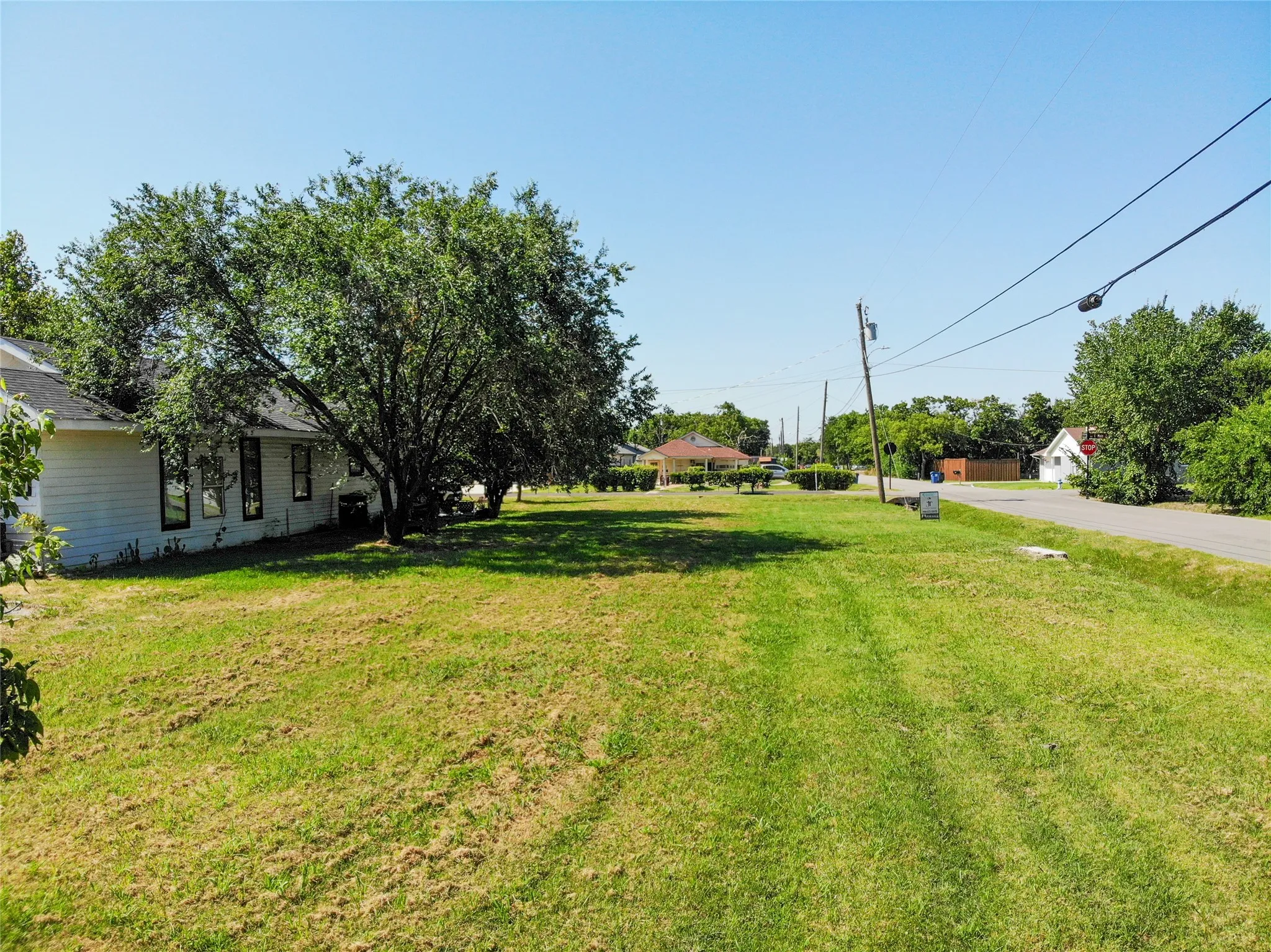 Unimproved Land For Sale in Collin County , 302 S New Mexico Street, Celina, Texas 75009, 0, 0, Garage spaces, 0 Sqft, built in 0, Price $300,000, mls#21313528, Real Estate Agent in Celina, Homes For Sale in Collin county, Homes For Sale in Celina, Realtor in Celina Texas, Real Estate Brokerage Independent Realty Texas, Luminita Cordes Realtor