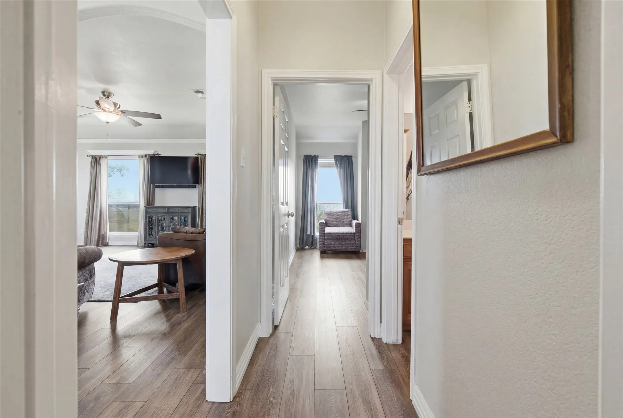 Single Family Residence For Sale in Hood County , 8116 Clearview Court, Cresson, Texas 76035, 3 Bedroom, 2 Bathroom, 2 Garage spaces, 1,503 Sqft, built in 2002, mls#21310888, Real Estate Agent in Cresson, Homes For Sale in Hood county, Homes For Sale in Cresson, Realtor in Cresson Texas, Real Estate Brokerage Independent Realty Texas, Luminita Cordes Realtor
