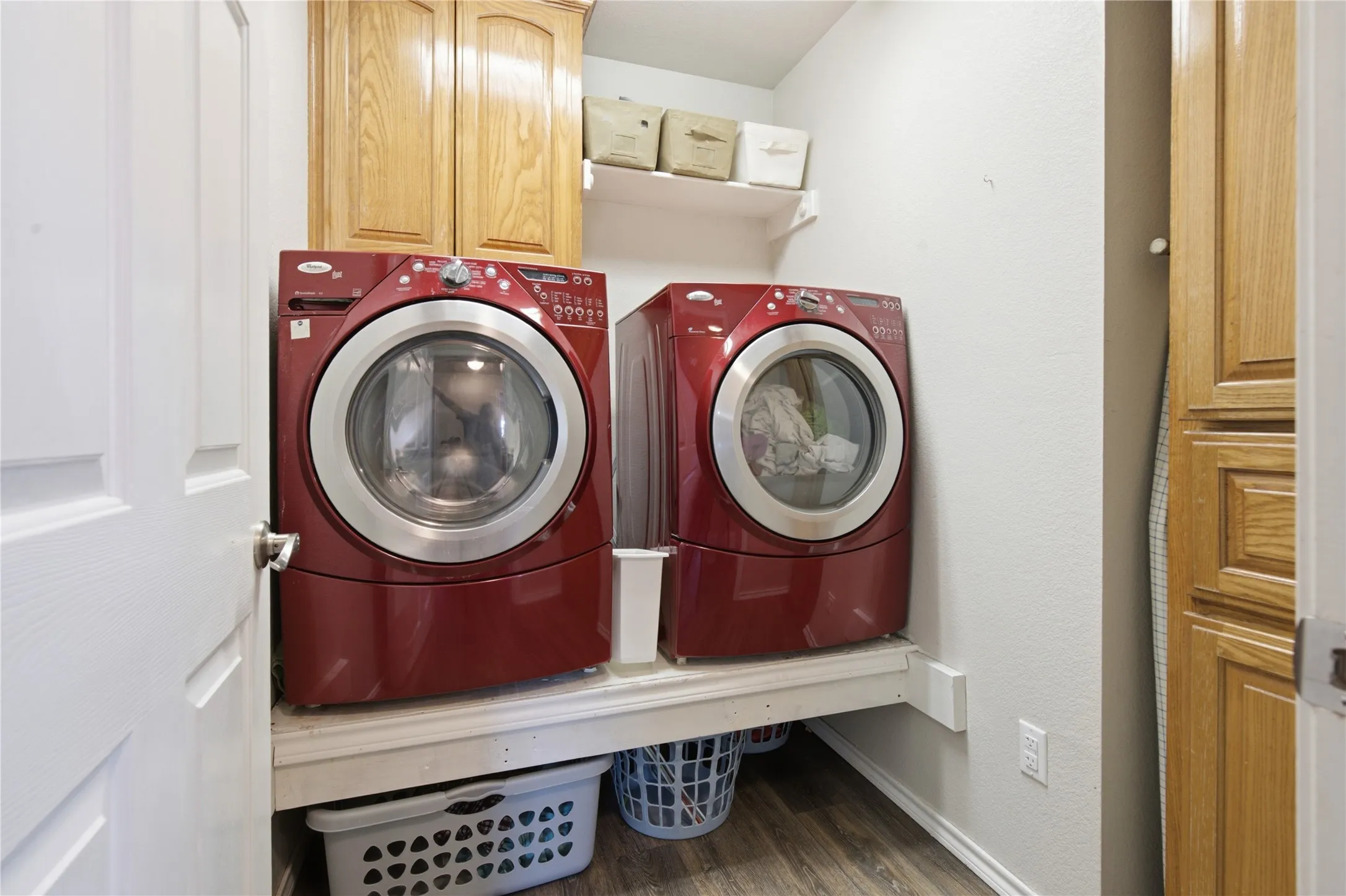 Single Family Residence For Sale in Hood County , 8116 Clearview Court, Cresson, Texas 76035, 3 Bedroom, 2 Bathroom, 2 Garage spaces, 1,503 Sqft, built in 2002, mls#21310888, Real Estate Agent in Cresson, Homes For Sale in Hood county, Homes For Sale in Cresson, Realtor in Cresson Texas, Real Estate Brokerage Independent Realty Texas, Luminita Cordes Realtor