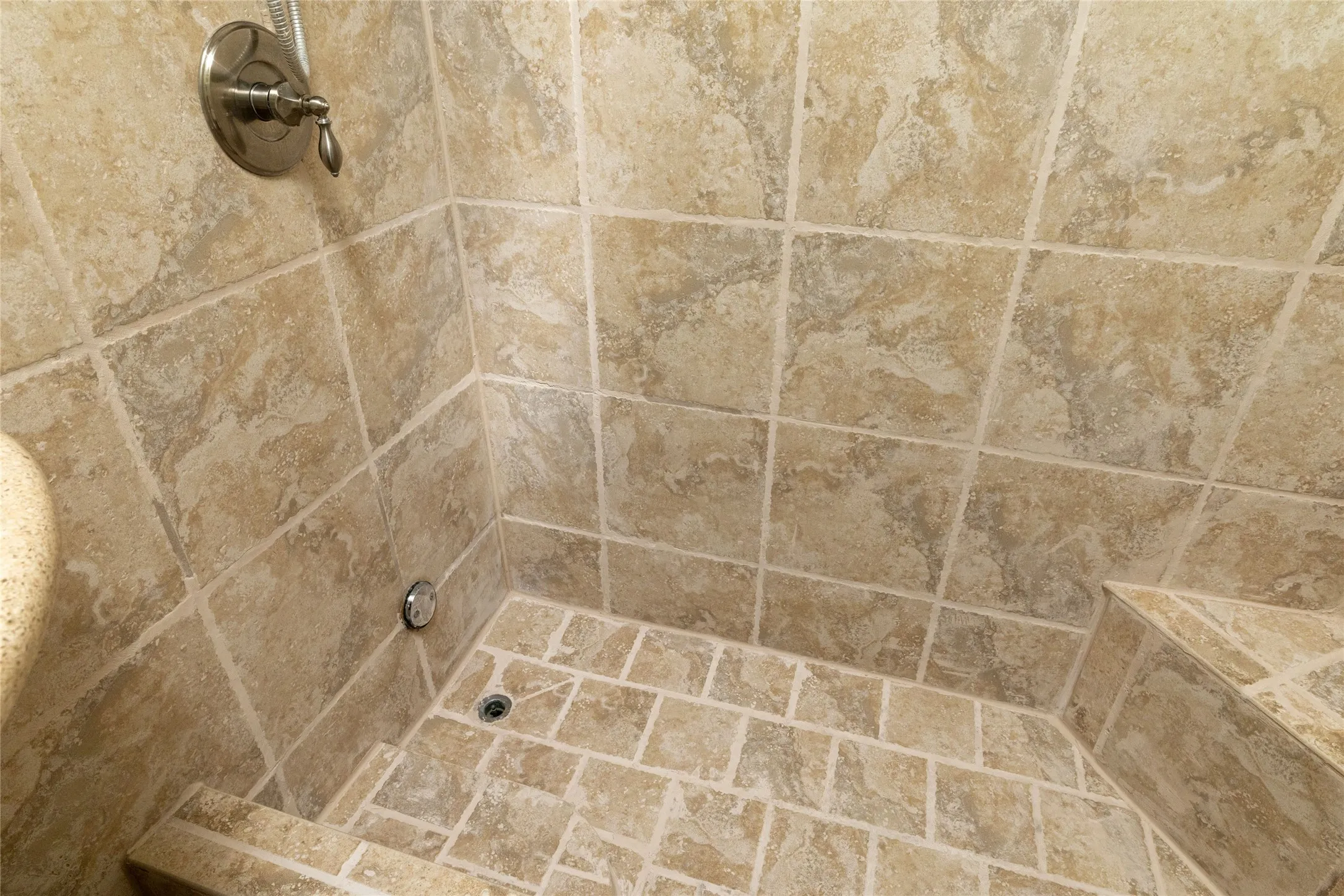 Single Family Residence For Sale in Tarrant County , 1710 Park Hill Drive, Arlington, Texas 76012, 3 Bedroom, 2 Bathroom, 2 Garage spaces, 1,764 Sqft, built in 1967, mls#21308497, Real Estate Agent in Arlington, Homes For Sale in Tarrant county, Homes For Sale in Arlington, Realtor in Arlington Texas, Real Estate Brokerage Independent Realty Texas, Luminita Cordes Realtor