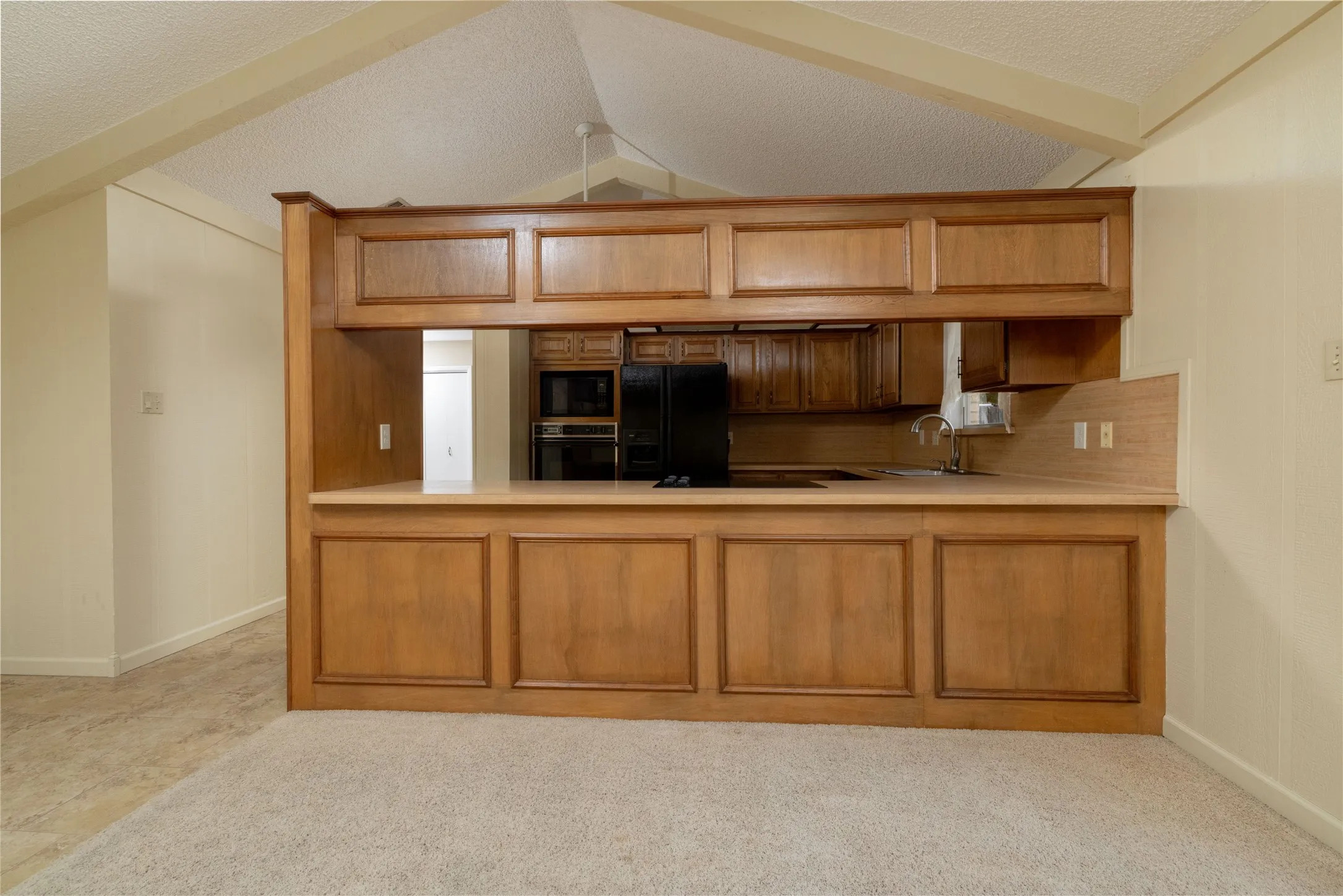Single Family Residence For Sale in Tarrant County , 1710 Park Hill Drive, Arlington, Texas 76012, 3 Bedroom, 2 Bathroom, 2 Garage spaces, 1,764 Sqft, built in 1967, mls#21308497, Real Estate Agent in Arlington, Homes For Sale in Tarrant county, Homes For Sale in Arlington, Realtor in Arlington Texas, Real Estate Brokerage Independent Realty Texas, Luminita Cordes Realtor
