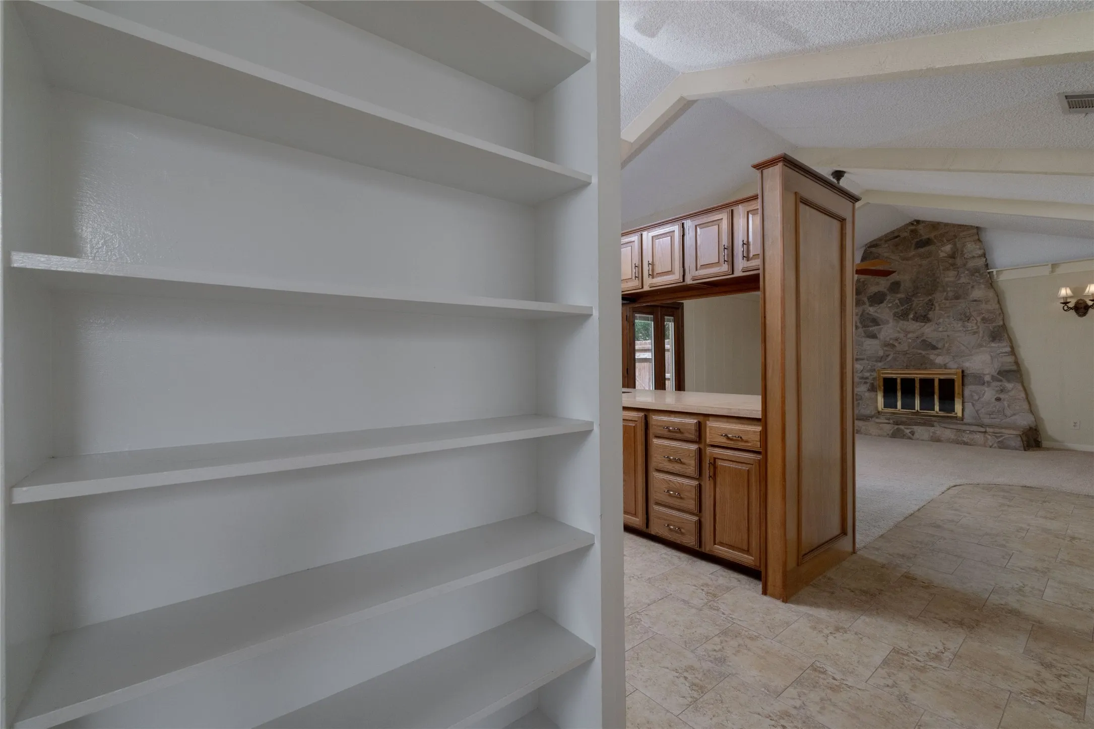 Single Family Residence For Sale in Tarrant County , 1710 Park Hill Drive, Arlington, Texas 76012, 3 Bedroom, 2 Bathroom, 2 Garage spaces, 1,764 Sqft, built in 1967, mls#21308497, Real Estate Agent in Arlington, Homes For Sale in Tarrant county, Homes For Sale in Arlington, Realtor in Arlington Texas, Real Estate Brokerage Independent Realty Texas, Luminita Cordes Realtor
