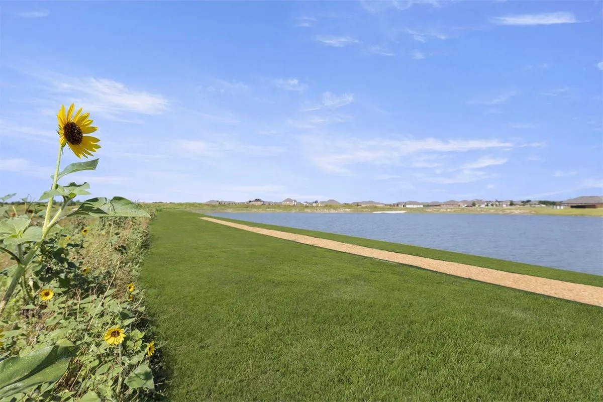 Single Family Residence For Sale in Kaufman County , 2208 Walden Pond Boulevard, Forney, Texas 75126, 4 Bedroom, 3 Bathroom, 2 Garage spaces, 2,237 Sqft, built in 2024, mls#21310614, Real Estate Agent in Forney, Homes For Sale in Kaufman county, Homes For Sale in Forney, Realtor in Forney Texas, Real Estate Brokerage Independent Realty Texas, Luminita Cordes Realtor