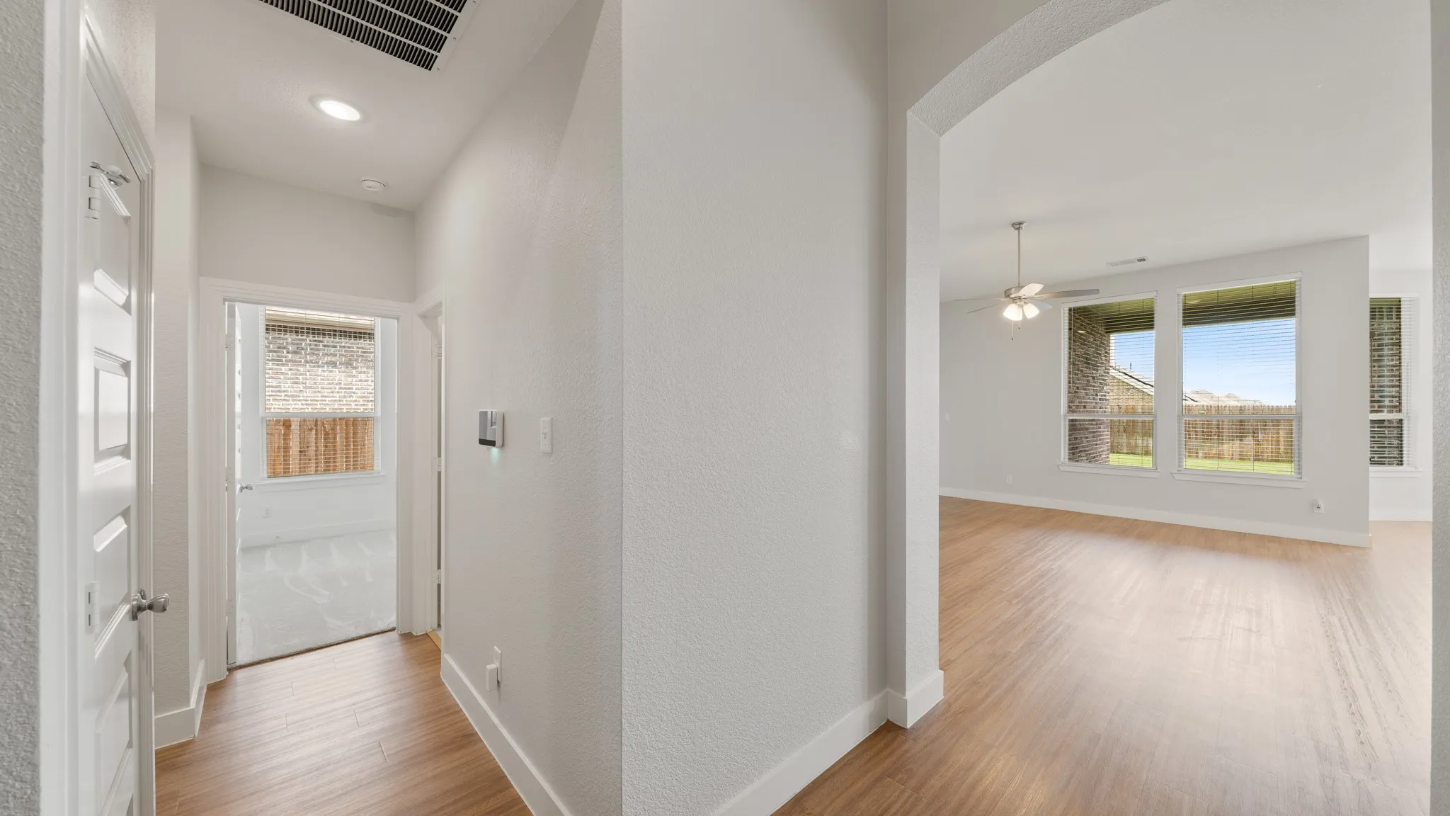 Single Family Residence For Sale in Rockwall County , 4030 Lagoon Place, Royse City, Texas 75189, 4 Bedroom, 3 Bathroom, 2 Garage spaces, 2,194 Sqft, built in 2019, mls#21312221, Real Estate Agent in Royse City, Homes For Sale in Rockwall county, Homes For Sale in Royse City, Realtor in Royse City Texas, Real Estate Brokerage Independent Realty Texas, Luminita Cordes Realtor