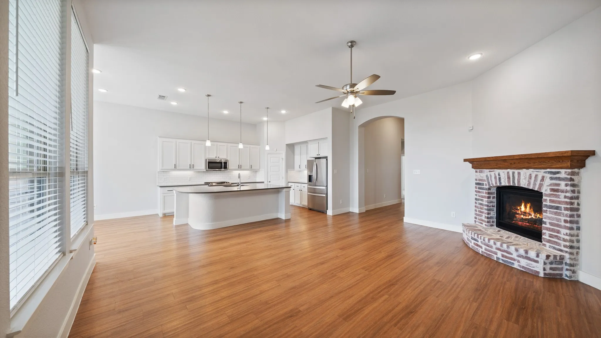 Single Family Residence For Sale in Rockwall County , 4030 Lagoon Place, Royse City, Texas 75189, 4 Bedroom, 3 Bathroom, 2 Garage spaces, 2,194 Sqft, built in 2019, mls#21312221, Real Estate Agent in Royse City, Homes For Sale in Rockwall county, Homes For Sale in Royse City, Realtor in Royse City Texas, Real Estate Brokerage Independent Realty Texas, Luminita Cordes Realtor