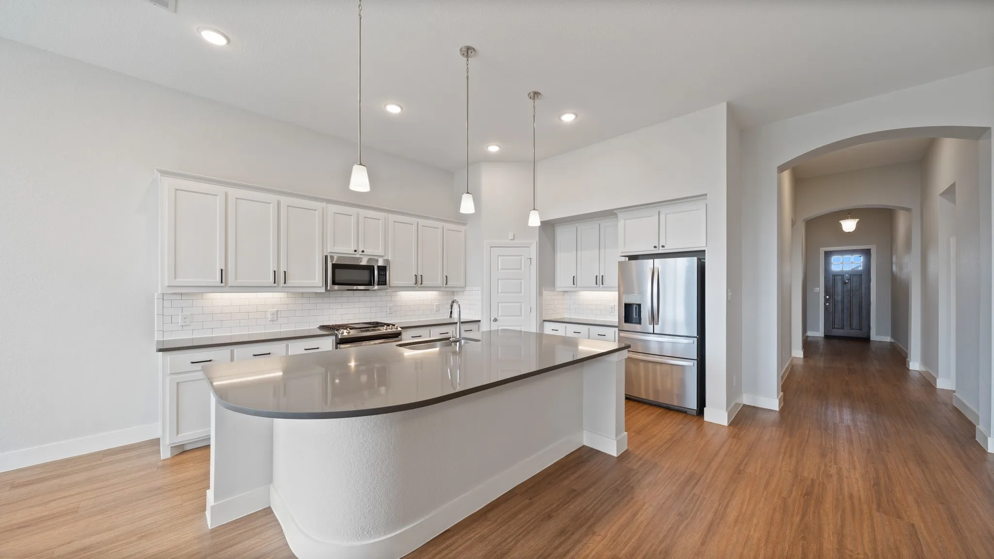 Single Family Residence For Sale in Rockwall County , 4030 Lagoon Place, Royse City, Texas 75189, 4 Bedroom, 3 Bathroom, 2 Garage spaces, 2,194 Sqft, built in 2019, mls#21312221, Real Estate Agent in Royse City, Homes For Sale in Rockwall county, Homes For Sale in Royse City, Realtor in Royse City Texas, Real Estate Brokerage Independent Realty Texas, Luminita Cordes Realtor