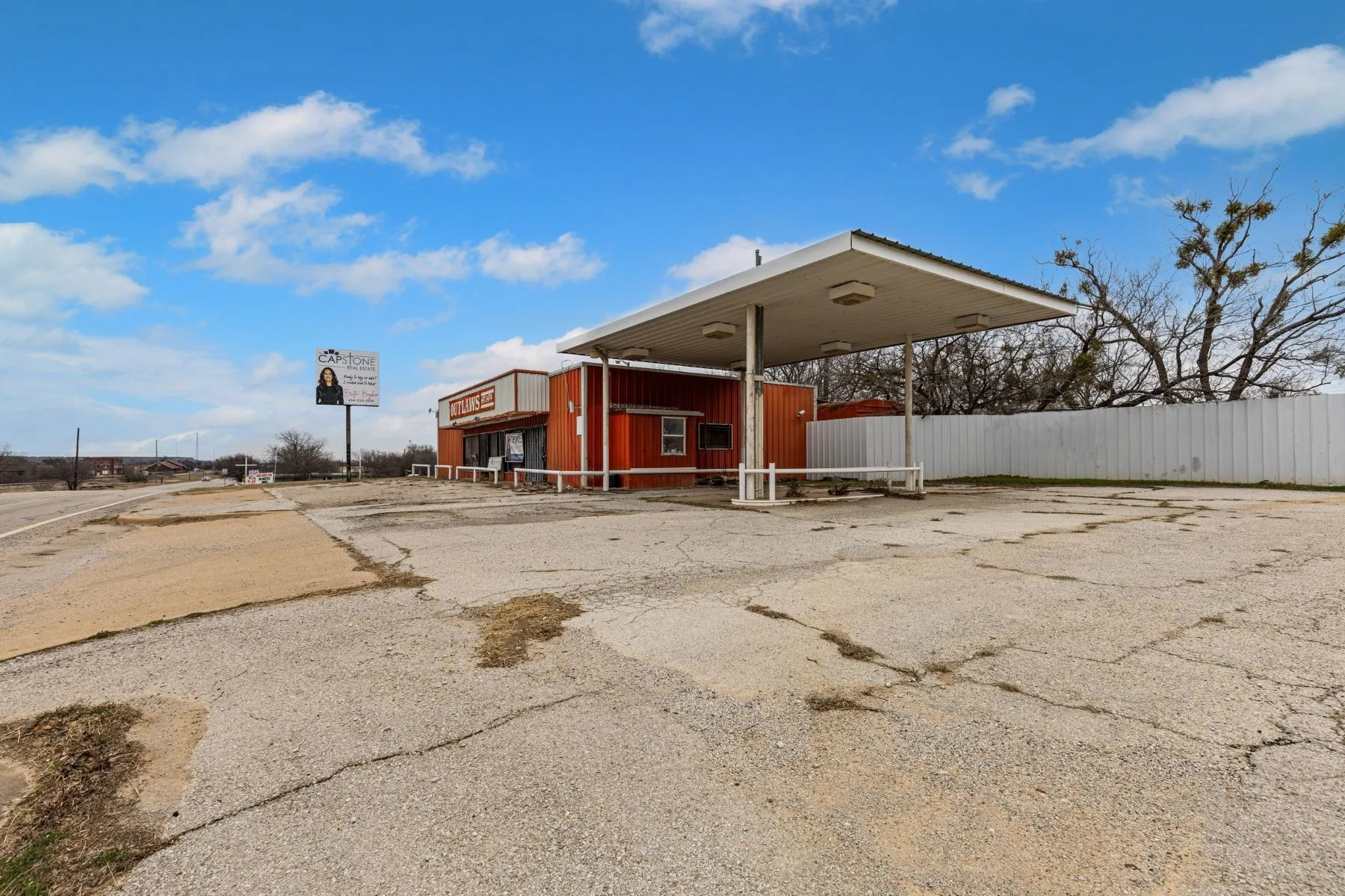 Business For Sale in Eastland County , 506 W Loop 254, Ranger, Texas 76470, 0, 0, Garage spaces, 0 Sqft, built in 1990, Price $148,500, mls#21313564, Real Estate Agent in Ranger, Homes For Sale in Eastland county, Homes For Sale in Ranger, Realtor in Ranger Texas, Real Estate Brokerage Independent Realty Texas, Luminita Cordes Realtor